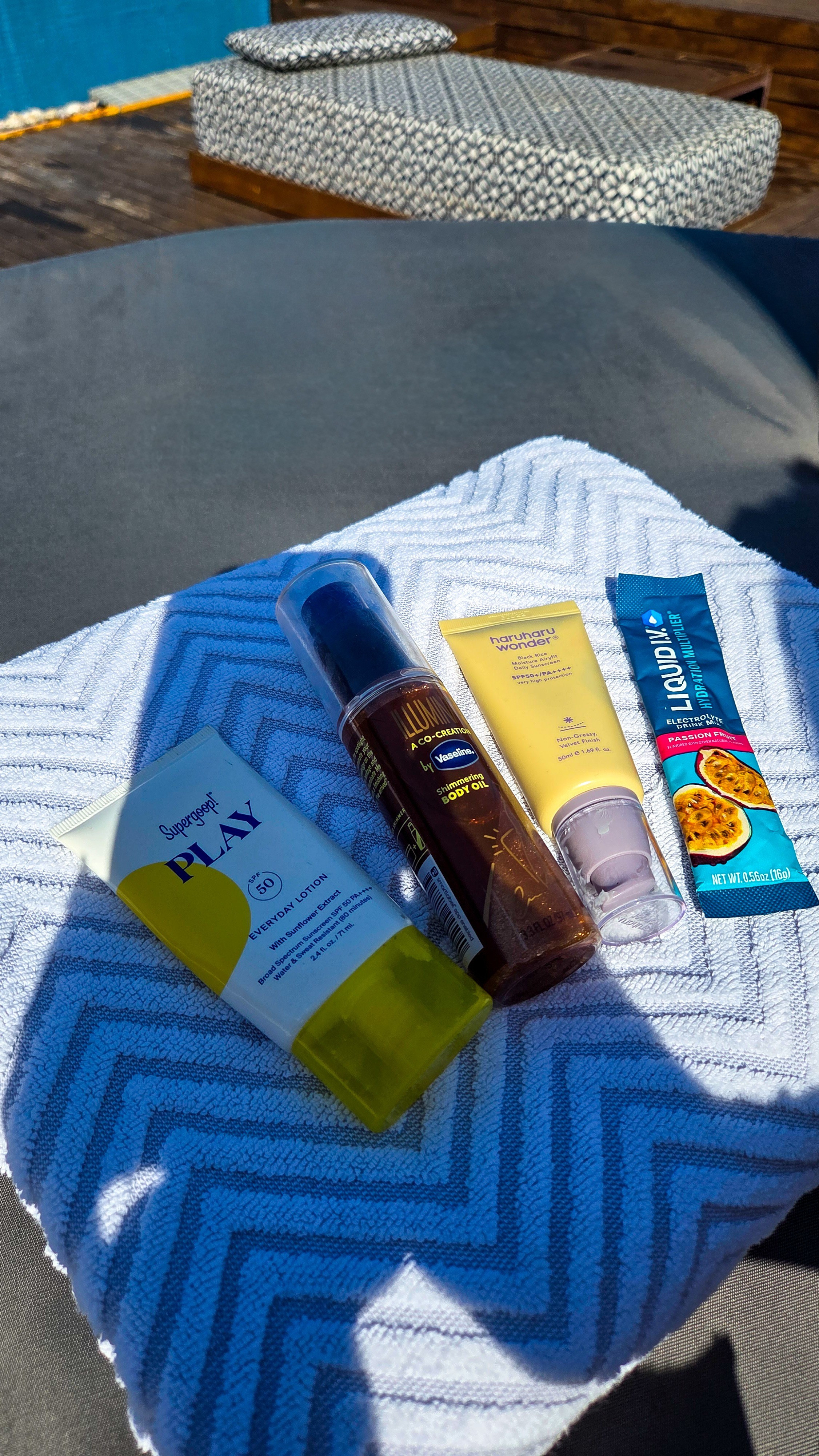 Poolside Faves

#LTKTravel