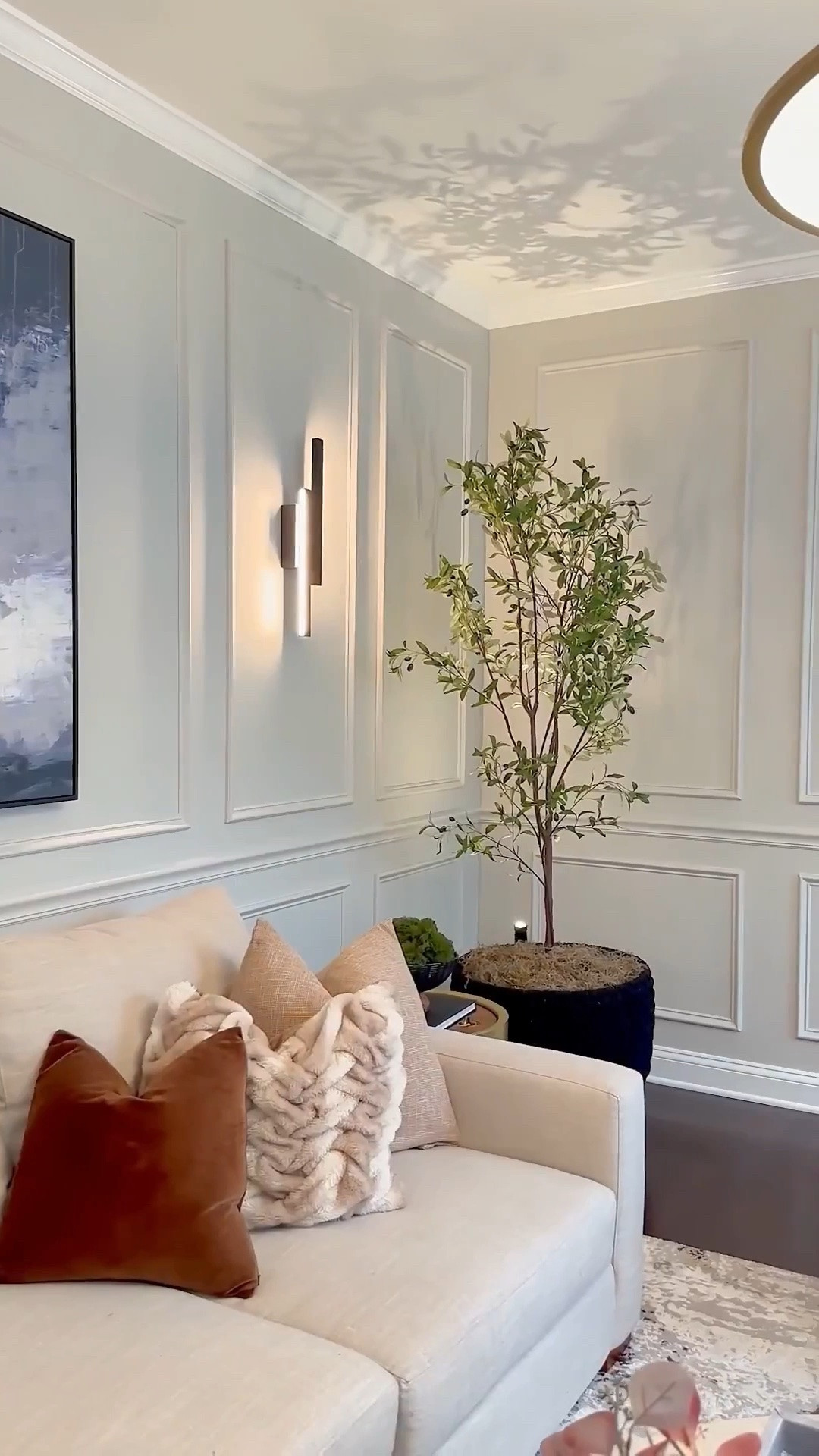 Which tree wins this corner ?

#LTKHome #LTKSaleAlert