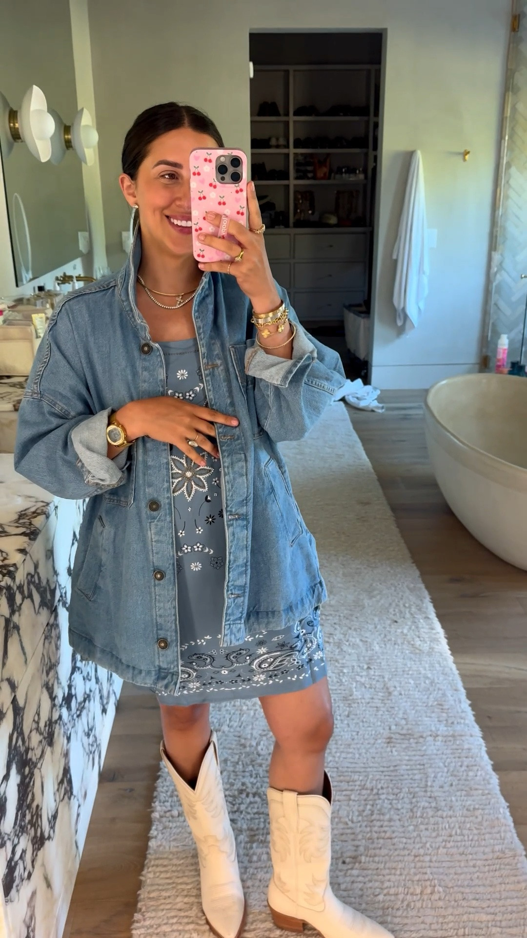 Preshhh target dress with the bandanna pattern and beads💫 perf for a rodeo ot concert!

Dress: medium 
Jacket: small 
Dressupbuttercup.com #dressupbuttercup #dederaad

#LTKootd #LTKmomlife #LTKSeasonal