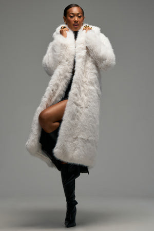 AKIRA Oslo Faux Fur Coat | White | Size Small/Medium | AKIRA