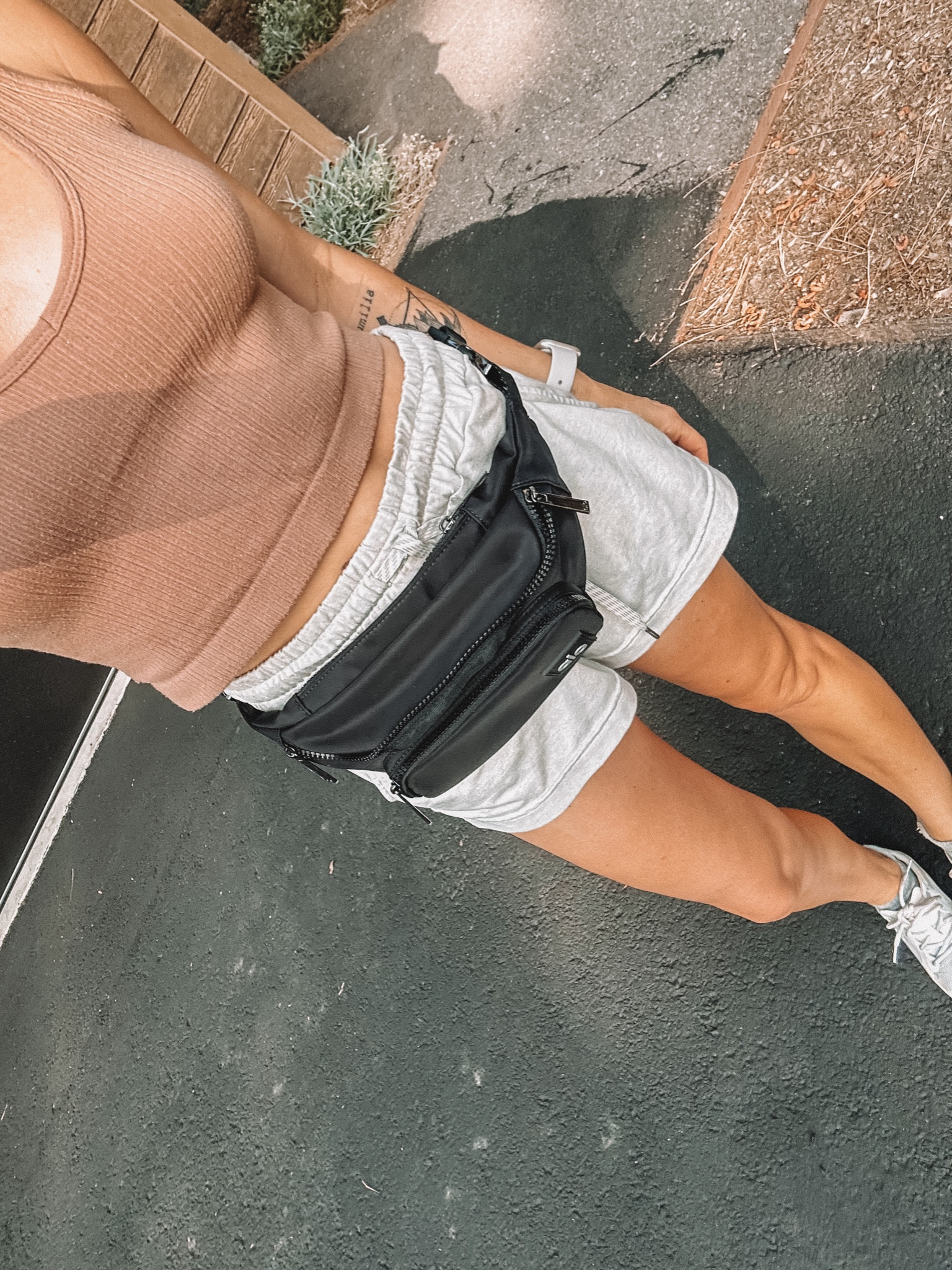 Obsessed with these Vuori shorts for walking, hiking and lounging.
Plus, this Alo Yoga Fanny pack is the best for phone free walks 🙋🏻‍♀️

#LTKItBag #LTKFindsUnder100 #LTKFitness