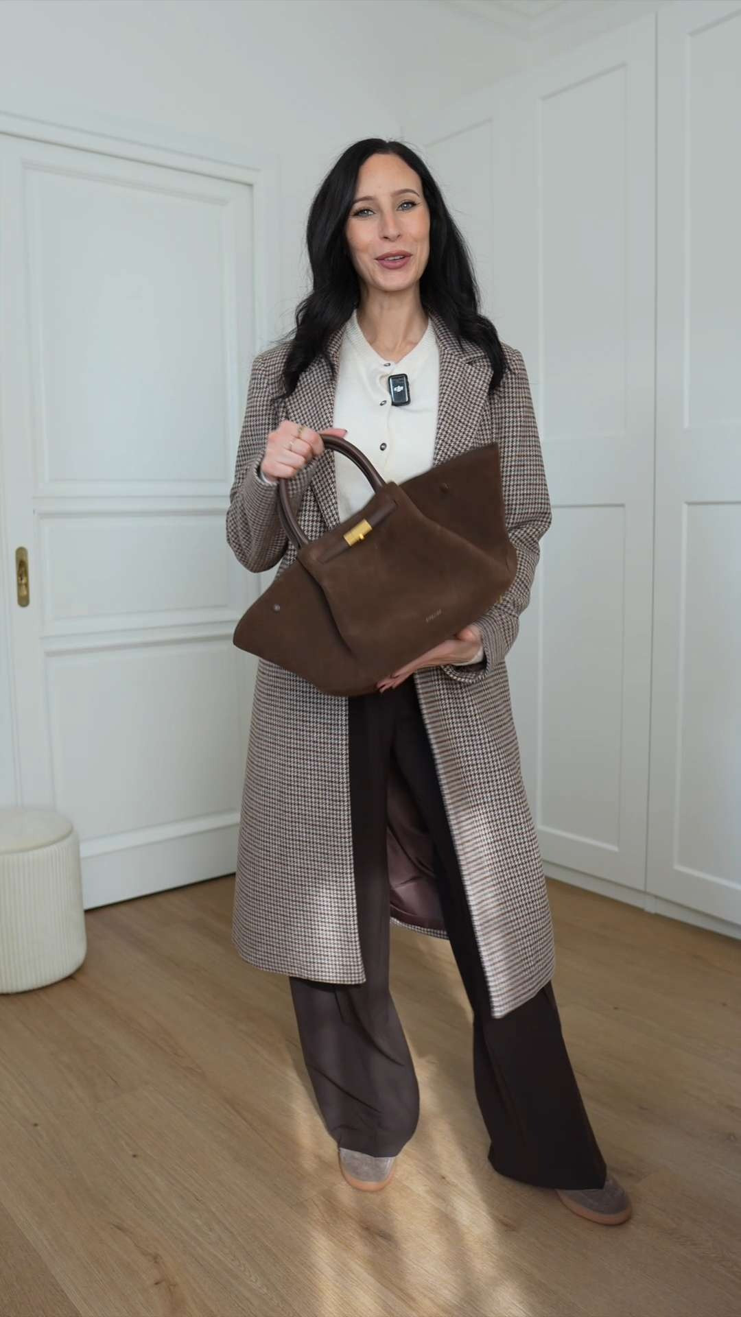 Cappotto pied de poule, suede bag, pantaloni sartoriali H&M, cardigan bottoni 

 #LTKitalia #LTKeurope #LTKwinter