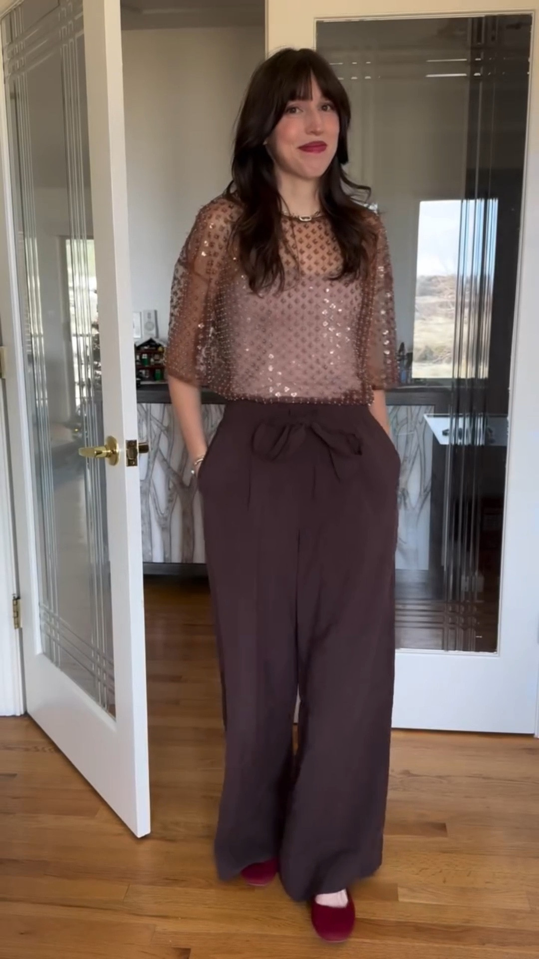 What I’d wear if I stepped into the world of Emily in Paris 🇫🇷✨

A little chic, a little rushed, always styled.
.
.
.
.
.
#emilyinparisstyle #wearablestyle #everydaystyleinspo

#LTKootd #LTKmomlife #LTKgrwm