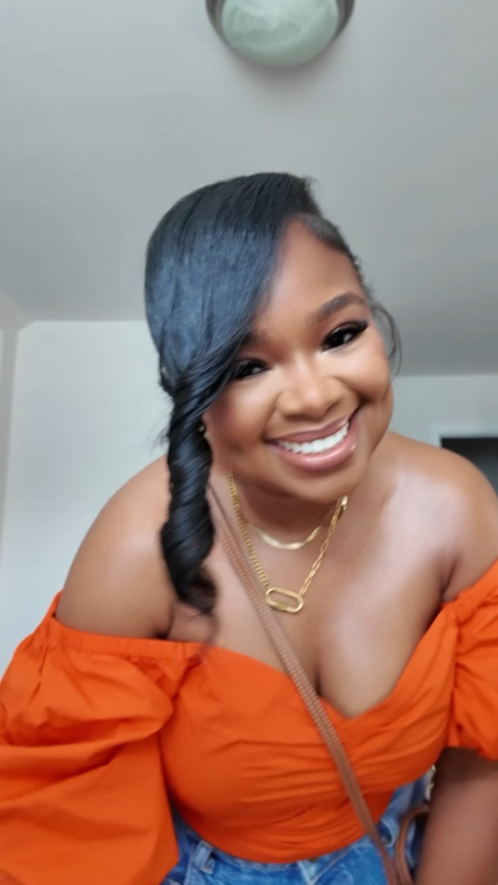 Summer outfits but make it mom friendly with puff sleeves and barrel jeans 

#LTKStyleTip #LTKPetite #LTKFindsUnder100