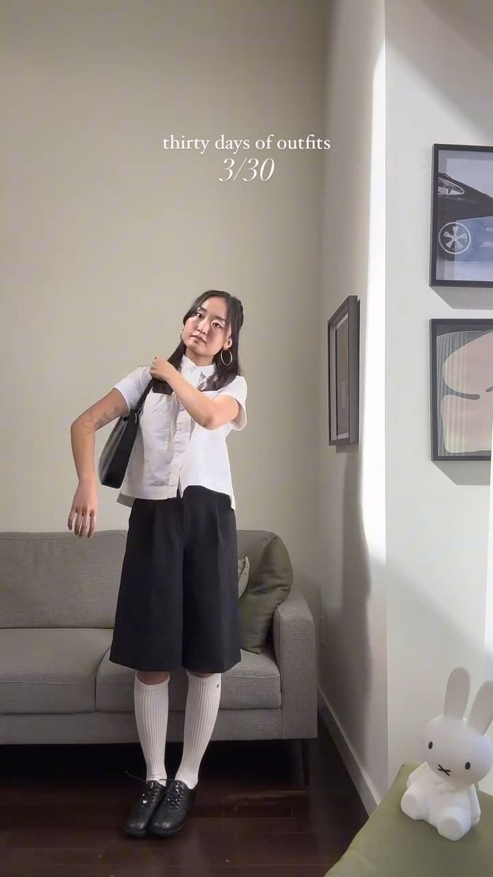 sun came out to give me a kiss on the forehead 
-
-
-
ootd - outfit ideas - grwm - style inspo - fall outfit - aritzia - everlane - mejuri #reel #explore #lessiswore #lessiswore10k #lessisworefemales #discoverunder25k #discoverunder30k #myaritzia