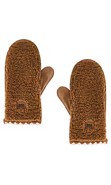 UGG Fluff Scalloped Mitten in Chestnut from Revolve.com | Revolve Clothing (Global)