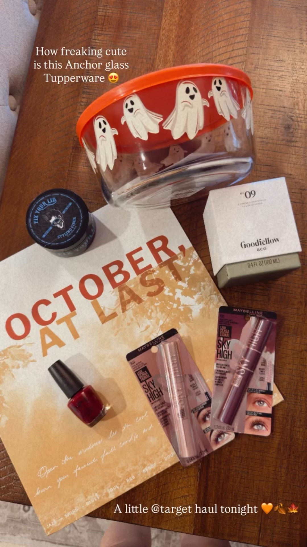 A little @target haul tonight 🧡🍂🍁 How freaking cute is this Anchor glass Tupperware 😍