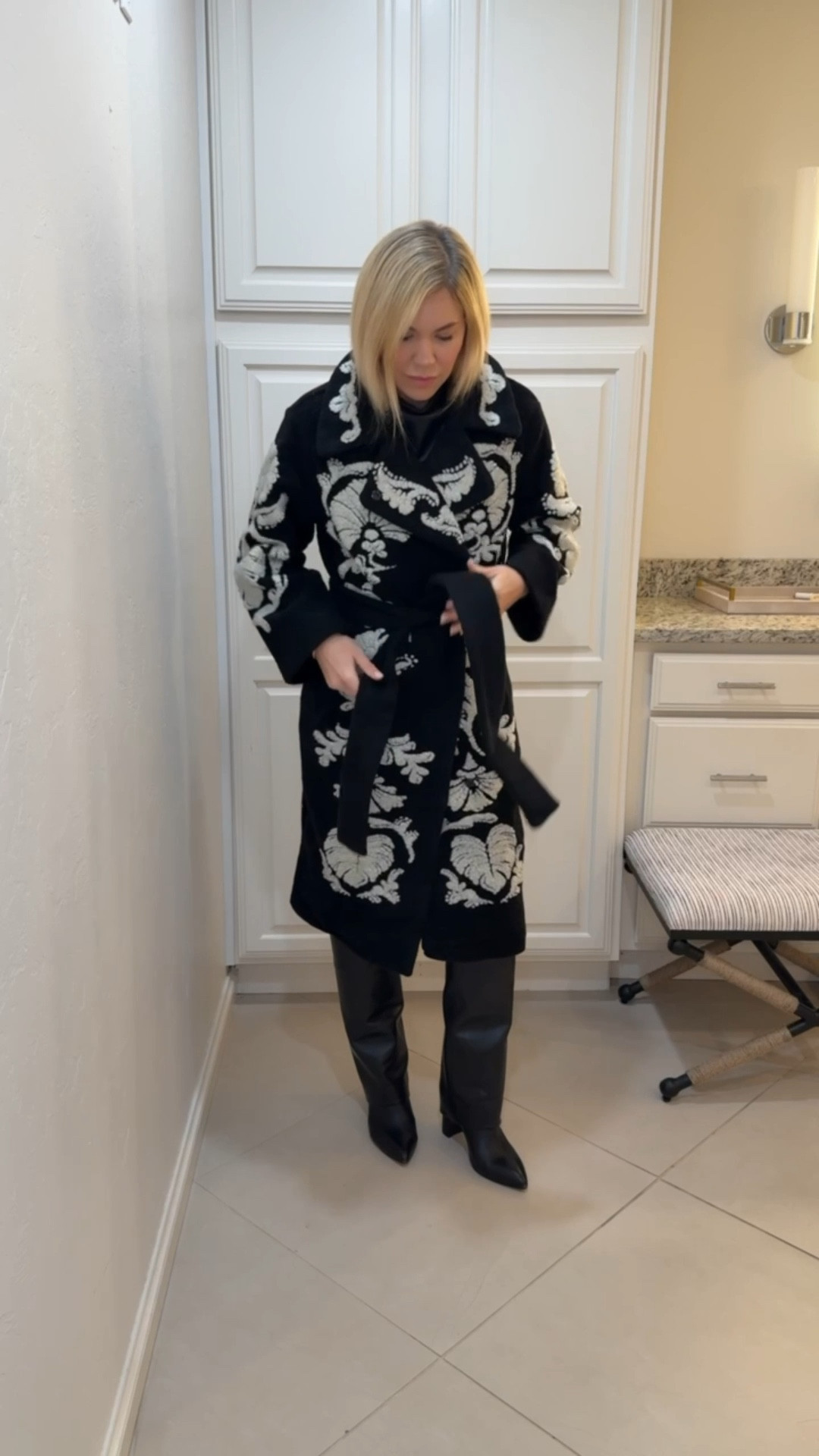 This year’s version of last year’s Farm Rio coat is EVEN BETTER!!
Winter Outfit 