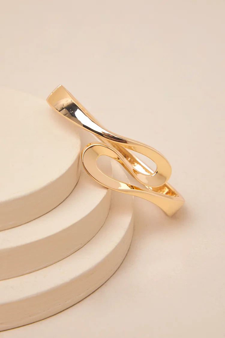 Brilliance Gold Wavy Cuff Bracelet | Lulus