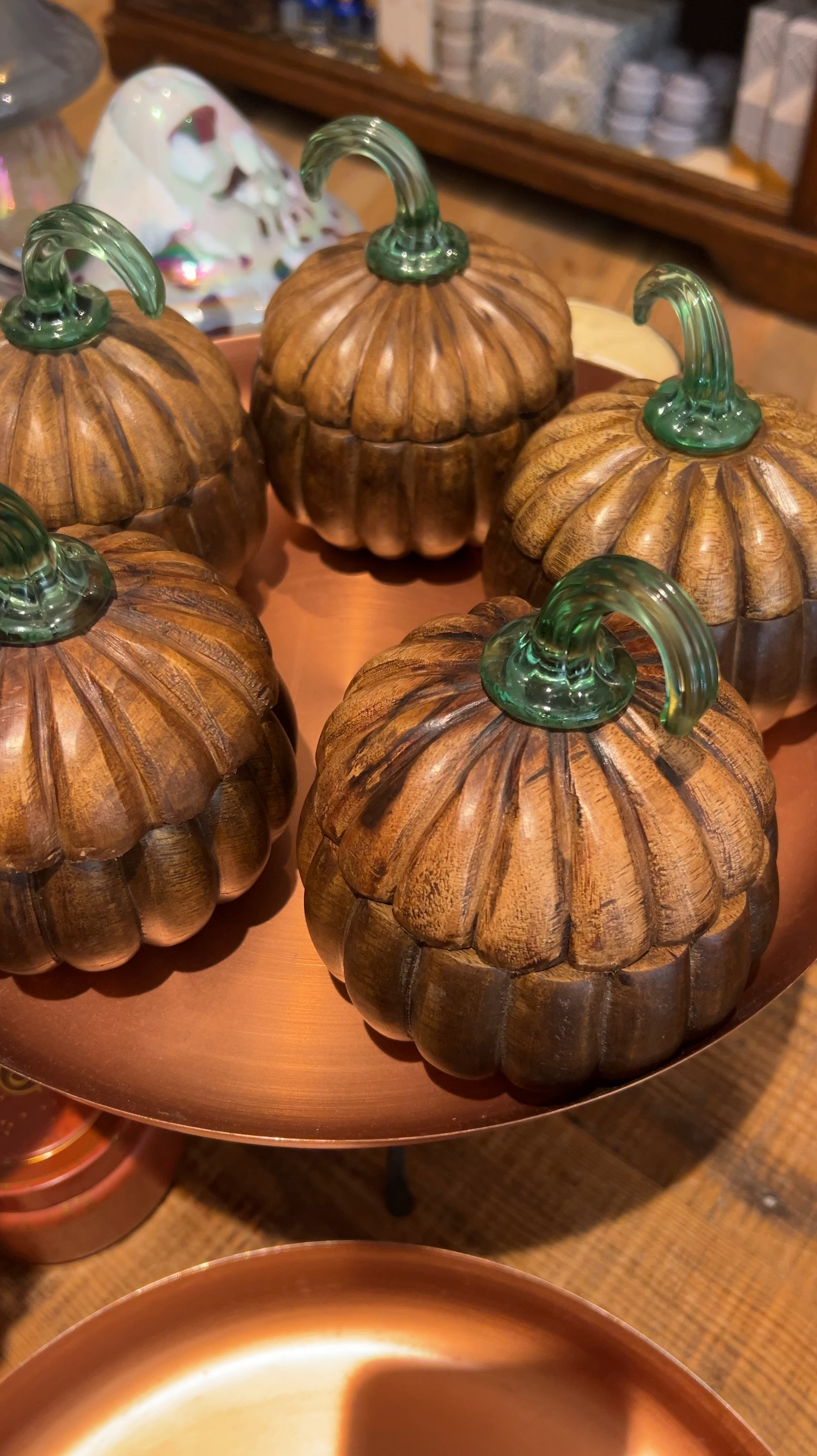 Fall home decor

How cute is this wooden pumpkin that is also the best smelling fall candle

Perfect for Fall and Thanksgiving!
Would make a great hostess gift


#LTKHome #LTKVideo #LTKHalloween