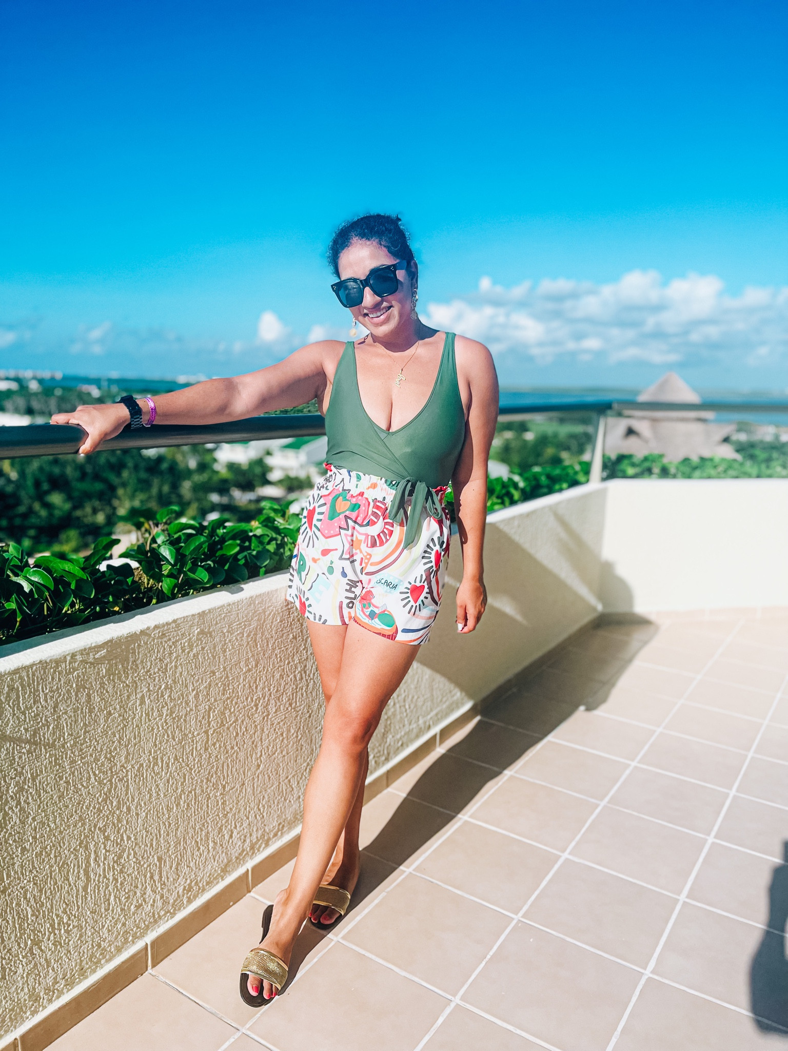 Swim
Vaca 
Mexico outfits 
Summersalt 
Size 6 in suit
Size M in shorts


#LTKunder100 #LTKtravel #LTKswim