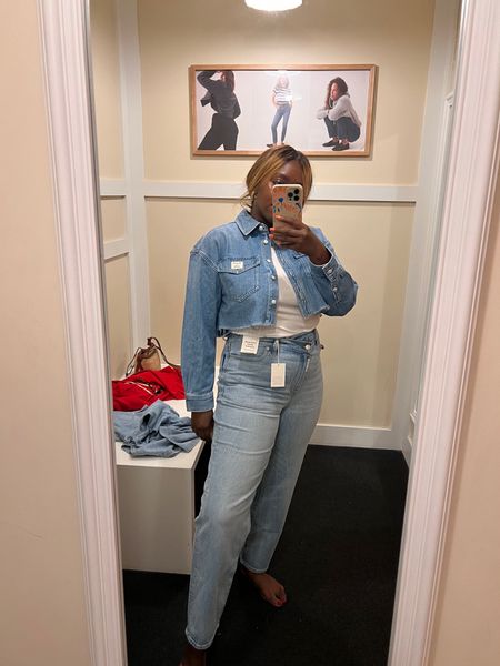 Very cute denim from Madewell for fall! Wearing a 29 in the jeans and a medium in the top 

#LTKFind #LTKmidsize #LTKBacktoSchool