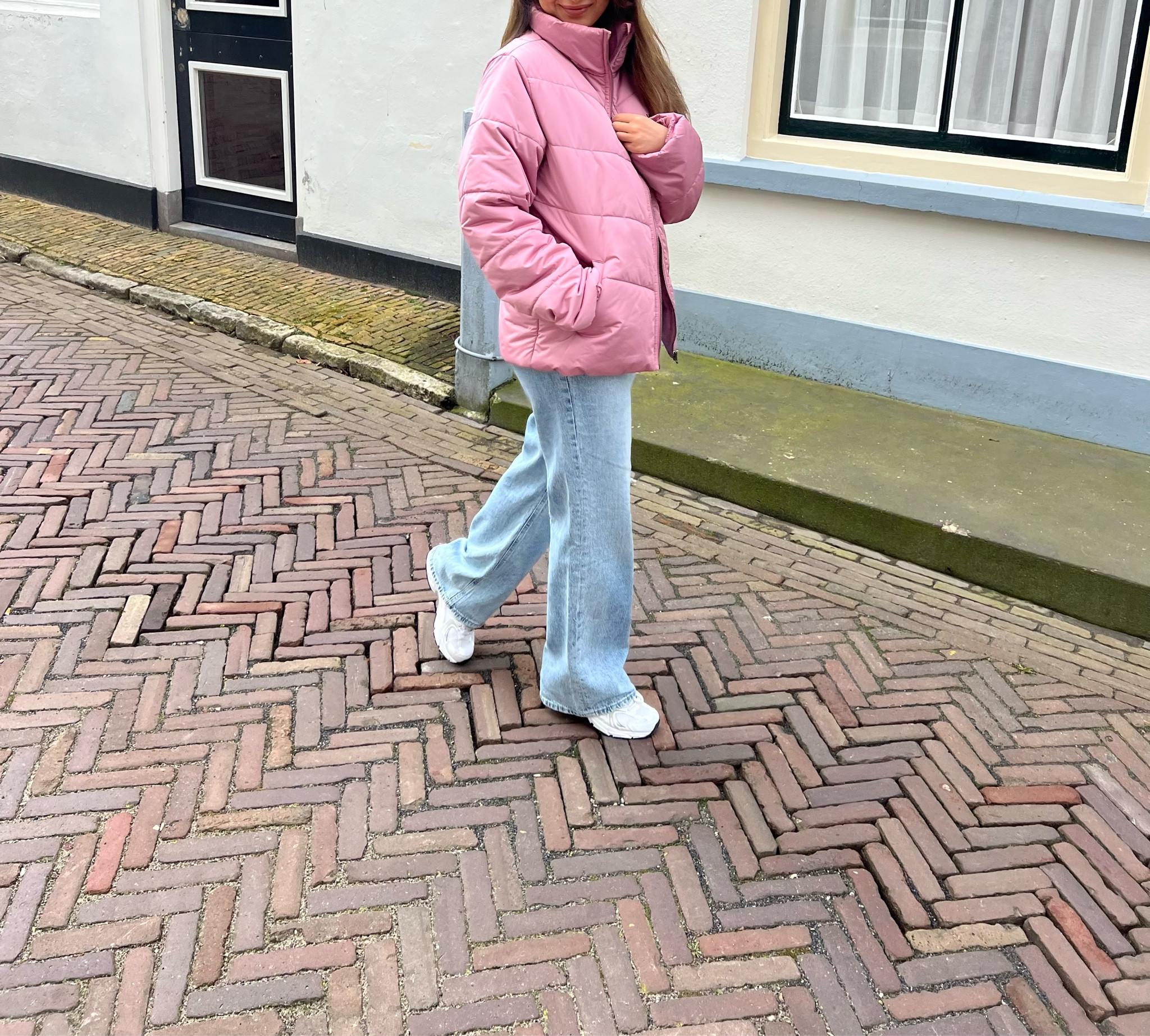 Vans pink oversized jacket with Boyfriend jeans and new balans 

#LTKeurope #LTKSeasonal #LTKunder100