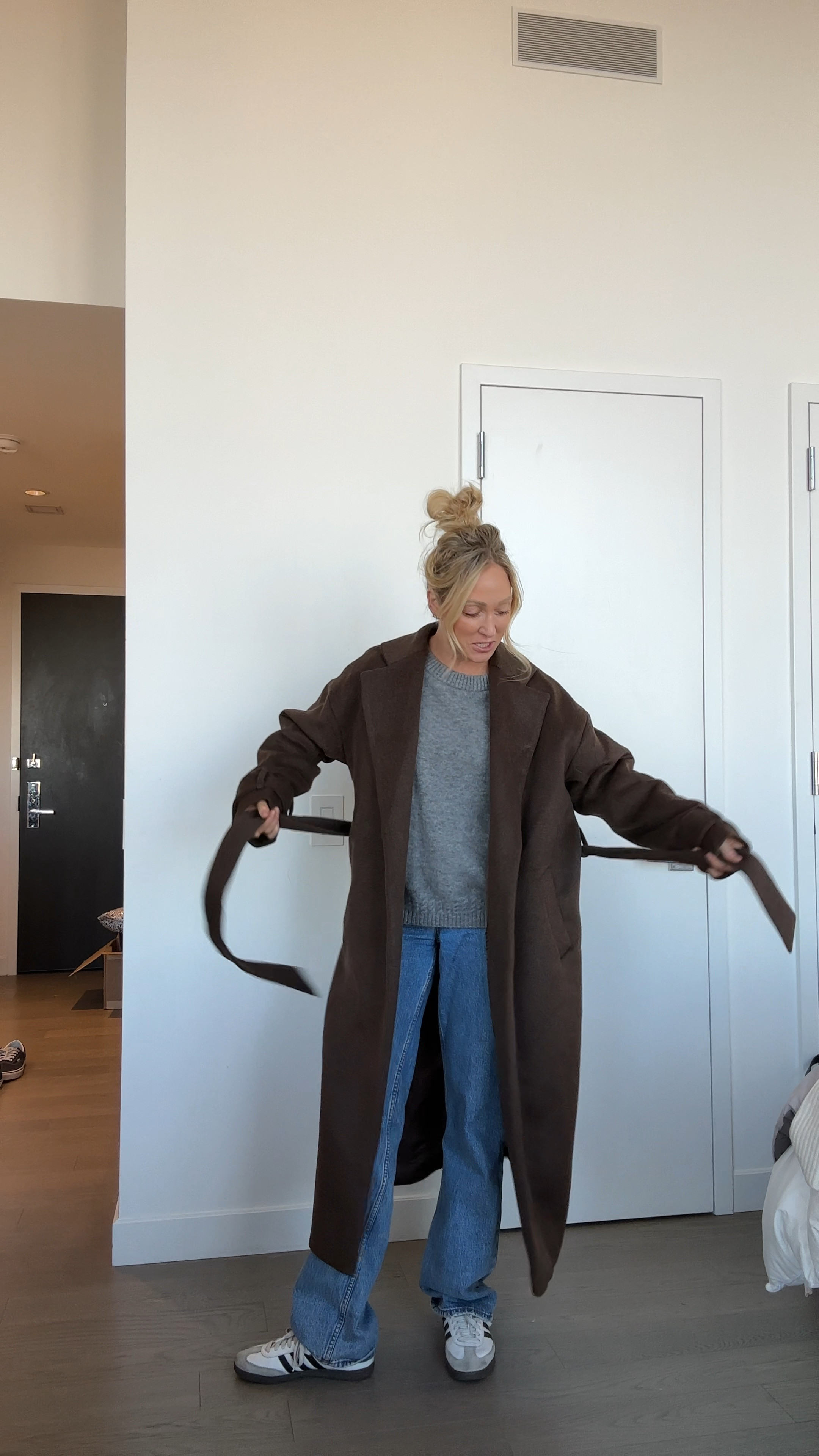 Love this coat! It runs perfectly oversized I’m wearing size S! It’s a deep chocolate brown color and just soooo warm and perfect! The best quality! 

#LTKSeasonal #LTKStyleTip