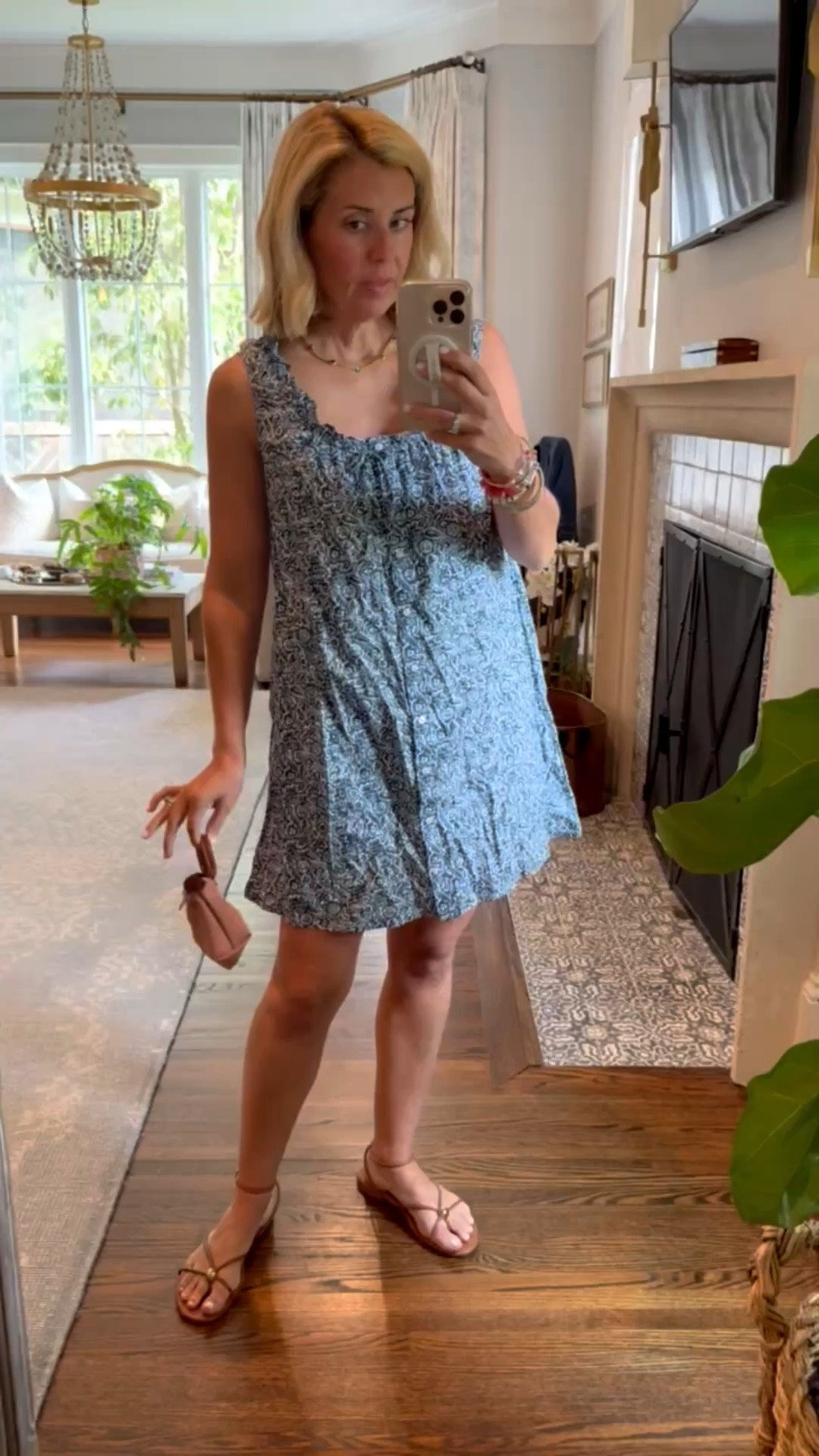Here’s the try-on that I promised y’all from tar-jay. It is so cute, but I don’t love the silhouette on me. I think it would also be a great swimsuit cover-up. 

*Use my code Catherine20 on A+B
*Use my code Mixandmatchmadness on Loopy



#LTKdayinmylife #LTKSeasonal #LTKstorytime