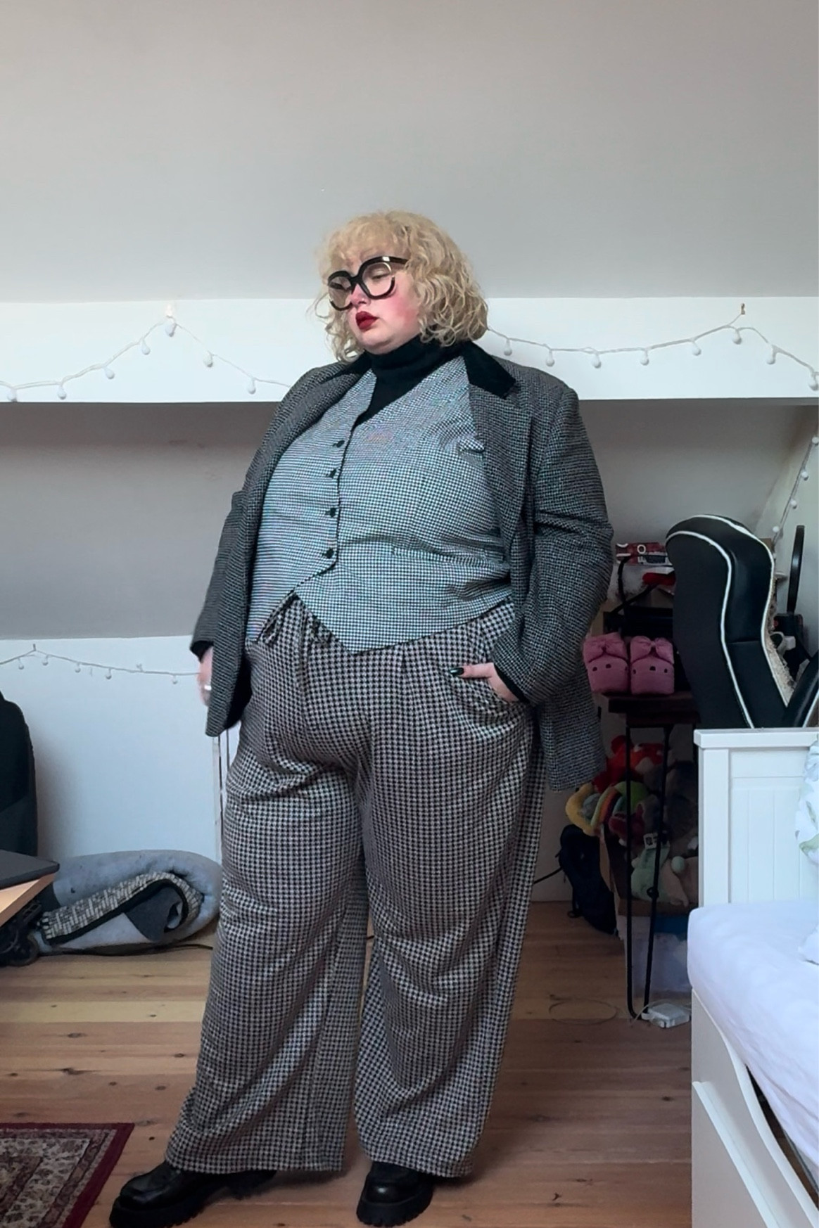 Triple houndstooth 

#LTKwinter #LTKplussize #LTKworkwear