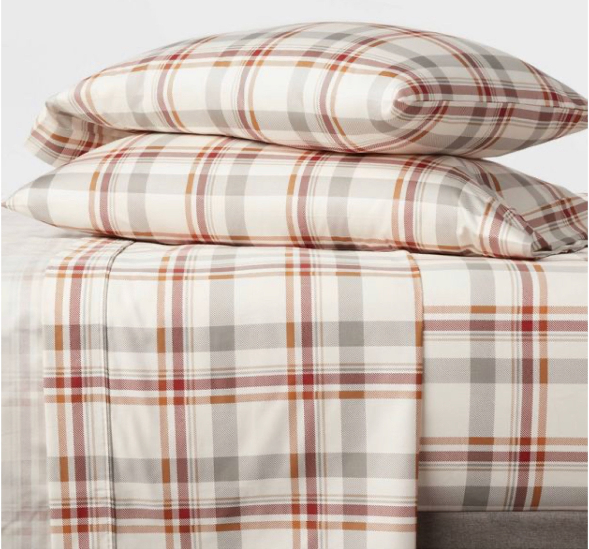 Cozy plaid sheet set from target under $50 

#LTKhome #LTKfamily #LTKSeasonal