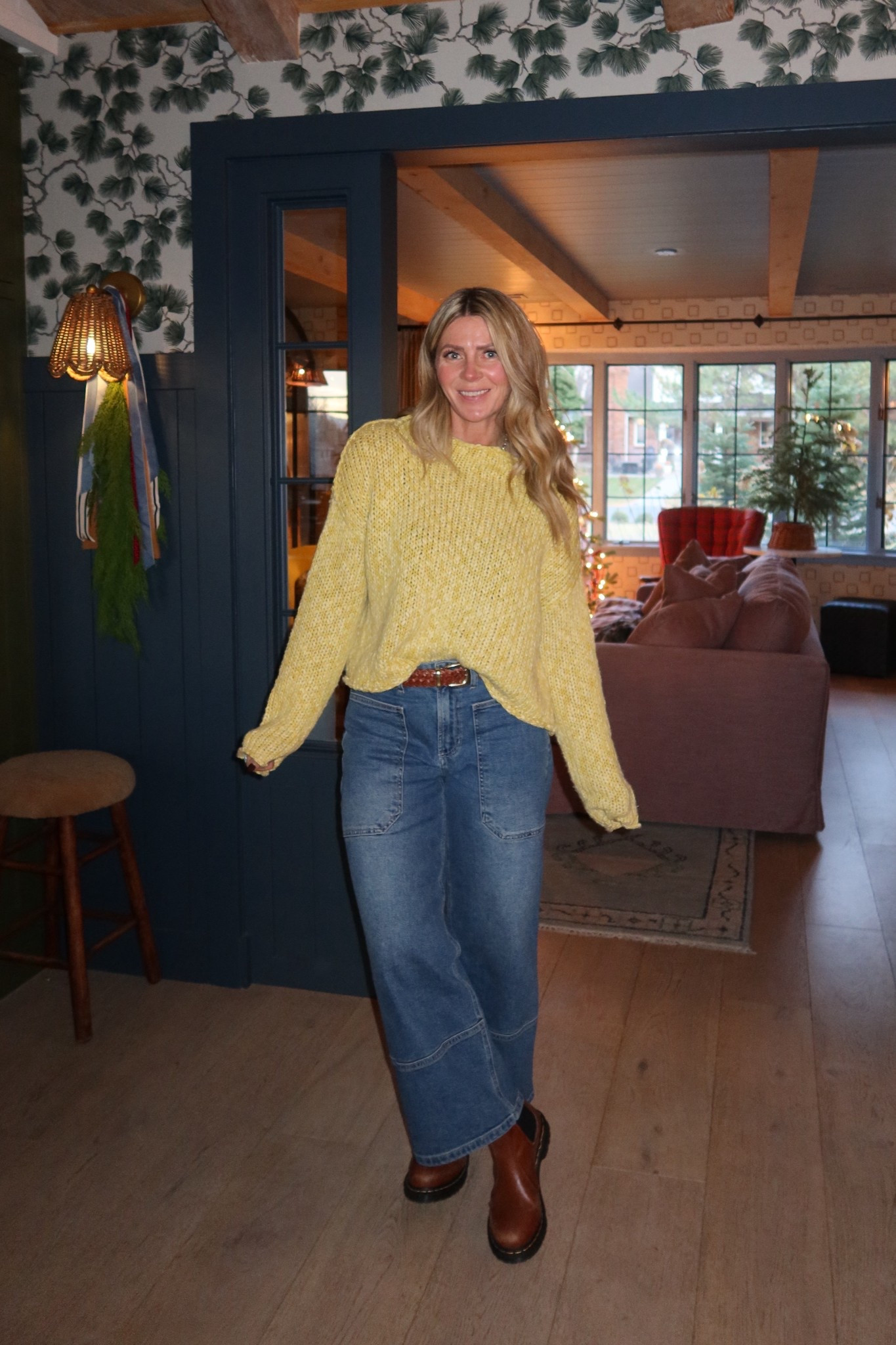 •Wearing medium in sweater 
•Shoes sized up 1/2 size 