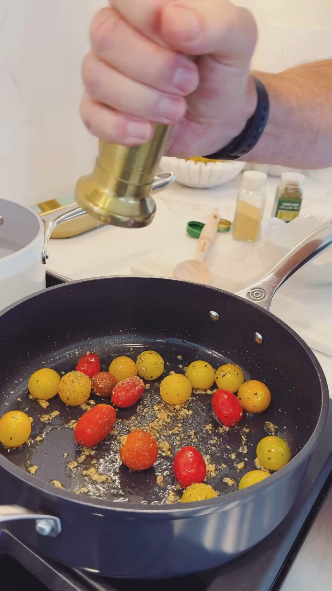 Jeff’s favorite pots & pans are on sale at both Williams Sonoma and Le Creuset. 🍳
He loves the 6 piece ceramic non-stick set and uses it on repeat.

#LTKmorningroutine #LTKfoodie #LTKSaleAlert