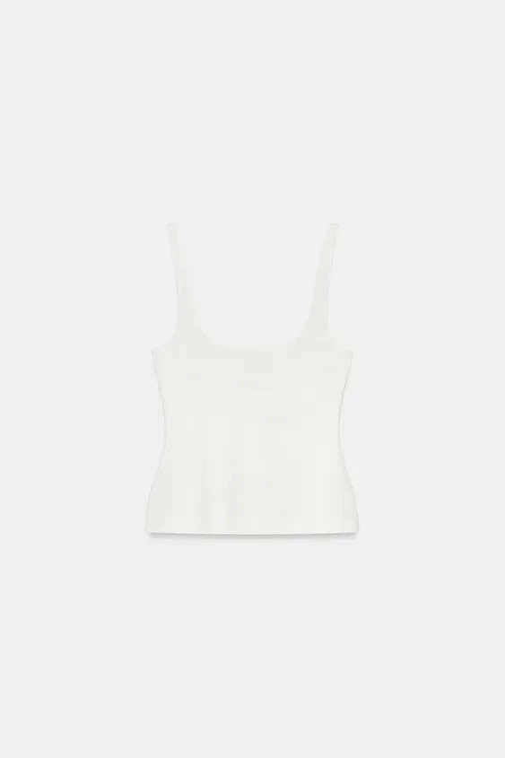 Top crafted from polyamide-blend yarn. Featuring a round neckline, thin straps and a straight hem... | Zara DE