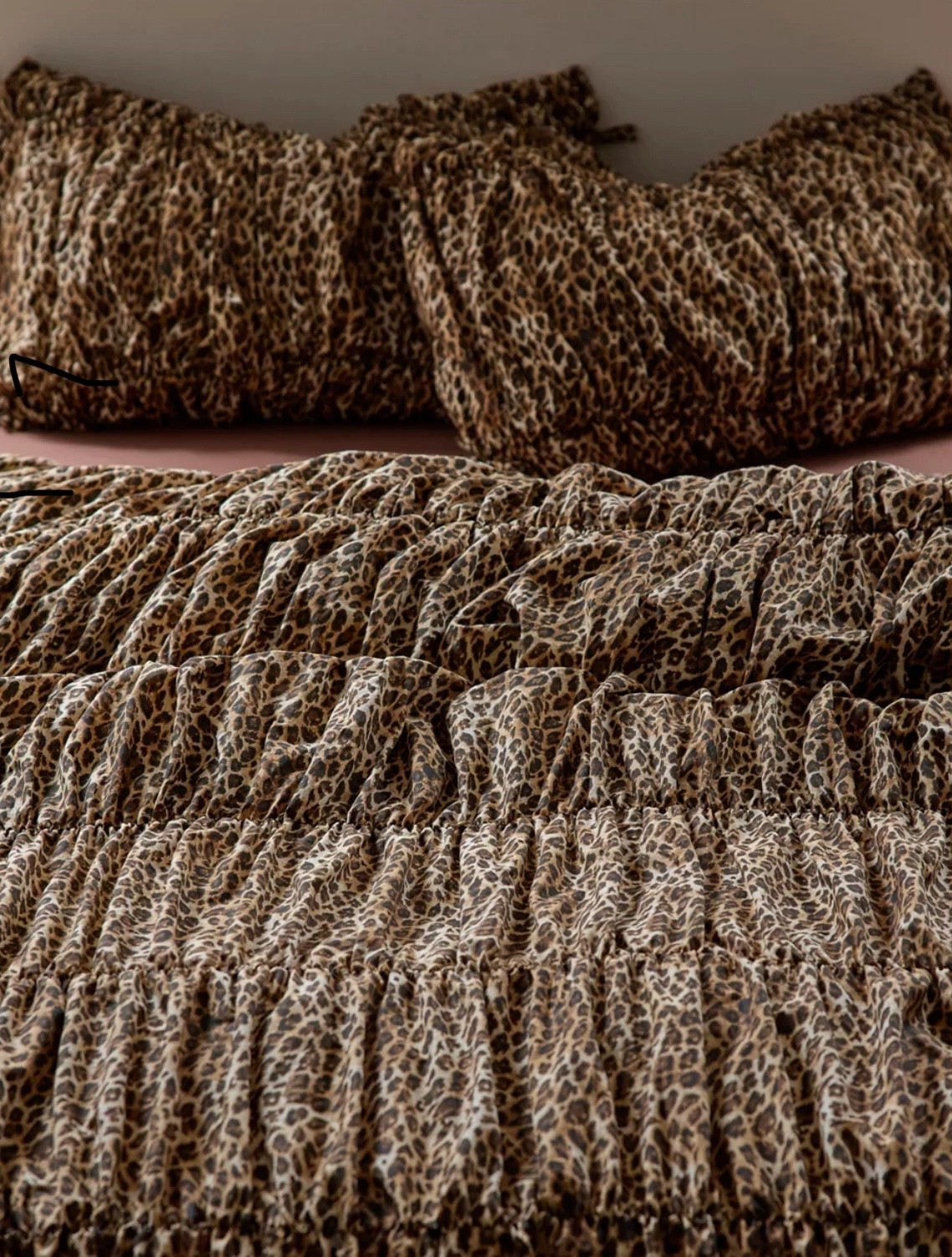 Teen bedding 😍 can’t wait to give my daughter on XMAS!! 40% 🏃‍♀️ 💨 

#LTKHome #LTKCyberWeek #LTKGiftGuide