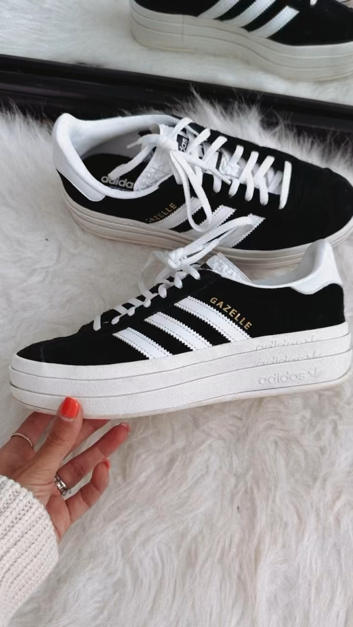 You know I love these platform gazelle because I’ve had these close to two years now as soon as they came out, I grabbed them because I love a platform. Makes my legs a little bit longer. I can always use the black with everything. As always size down in the Adidas

#LTKSummerSales #LTKxNSale #LTKShoeCrush