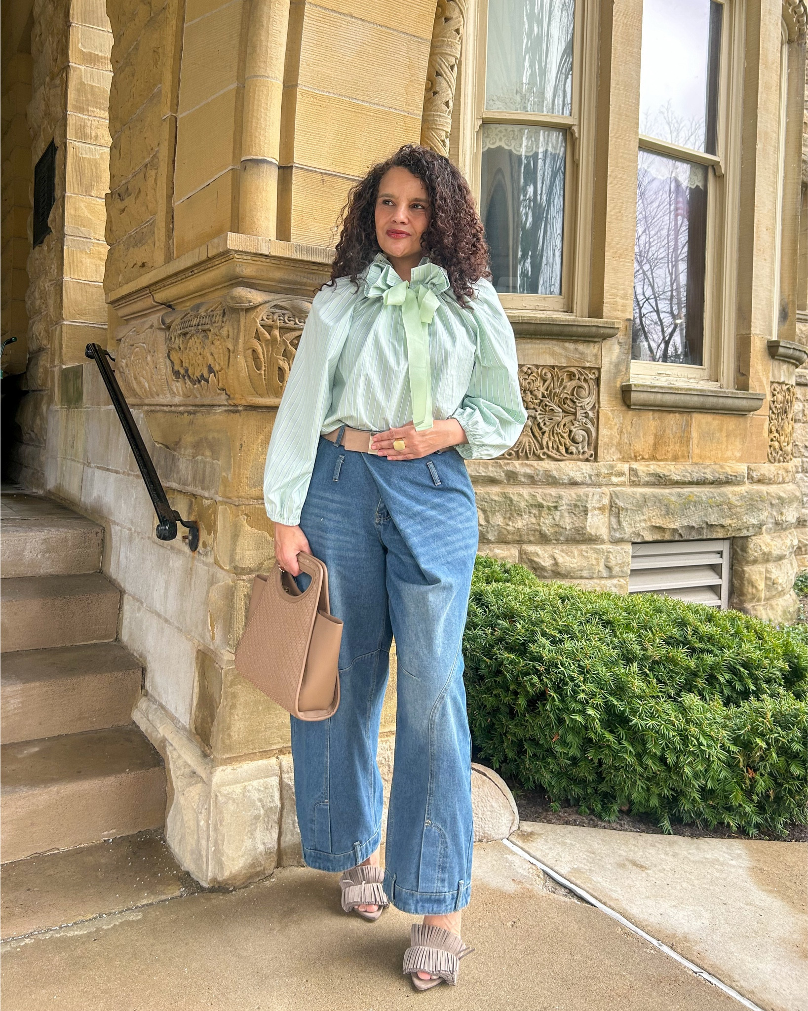 Another beautiful day in Indiana and it’s giving me all the spring feels!I was able to finally able to secure this gorgeous top  that has been sold out and I love it.  It also comes in blue! #walmartfind #springfashion 

#LTKootd #LTKMidsize #LTKOver40