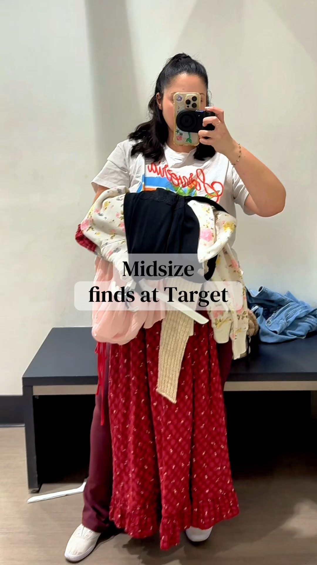 Target Midsize Try-On Haul (Size 10 / Large)

Trying on several Target pieces so you can see how they actually fit on a midsize body 💕

For reference:
I’m 5’5”, 165 lbs, usually a size 10 and wearing a Large in most of these.

Some pieces were perfect.
Some were cute but not quite right for me.
Sharing honest fit notes so you can shop confidently.

I love affordable finds that actually work for real life — school drop-off, weekends, errands, casual date nights.

Everything is tagged so you can browse sizes, colors, and availability easily.


#LTKOver40 #LTKmomlife #LTKootd