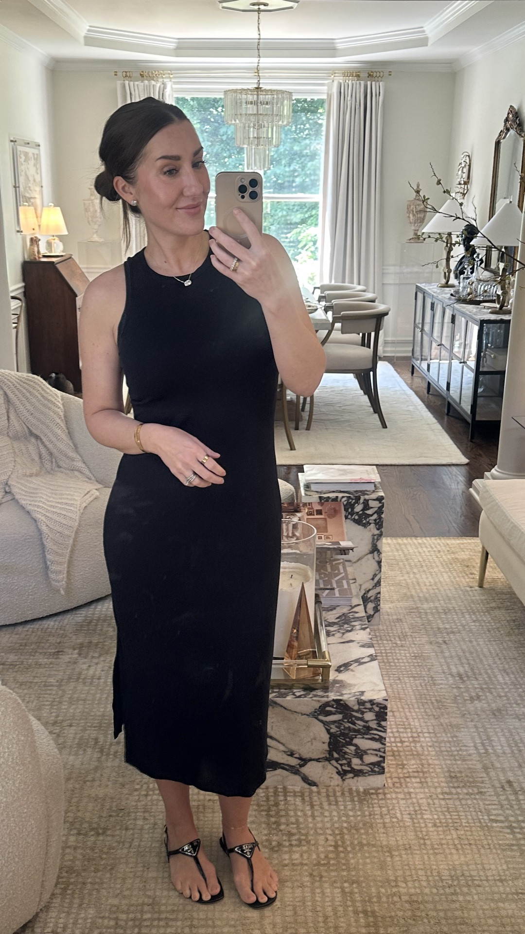 The best everyday, wear anywhere, built in bra, perfect dress is ON SALE!
Medium

#LTKSaleAlert #LTKootd