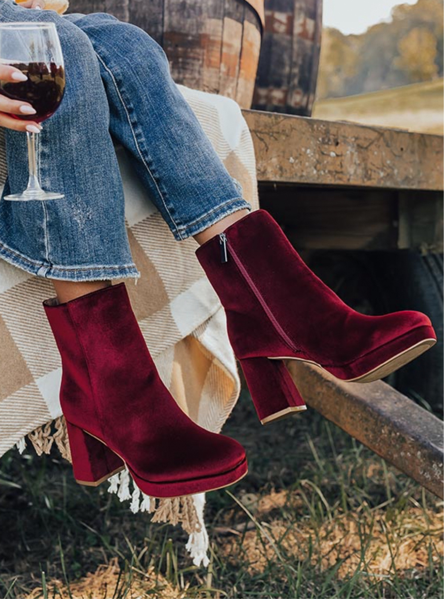 This color is everything!! 

#LTKStyleTip #LTKShoeCrush #LTKSeasonal