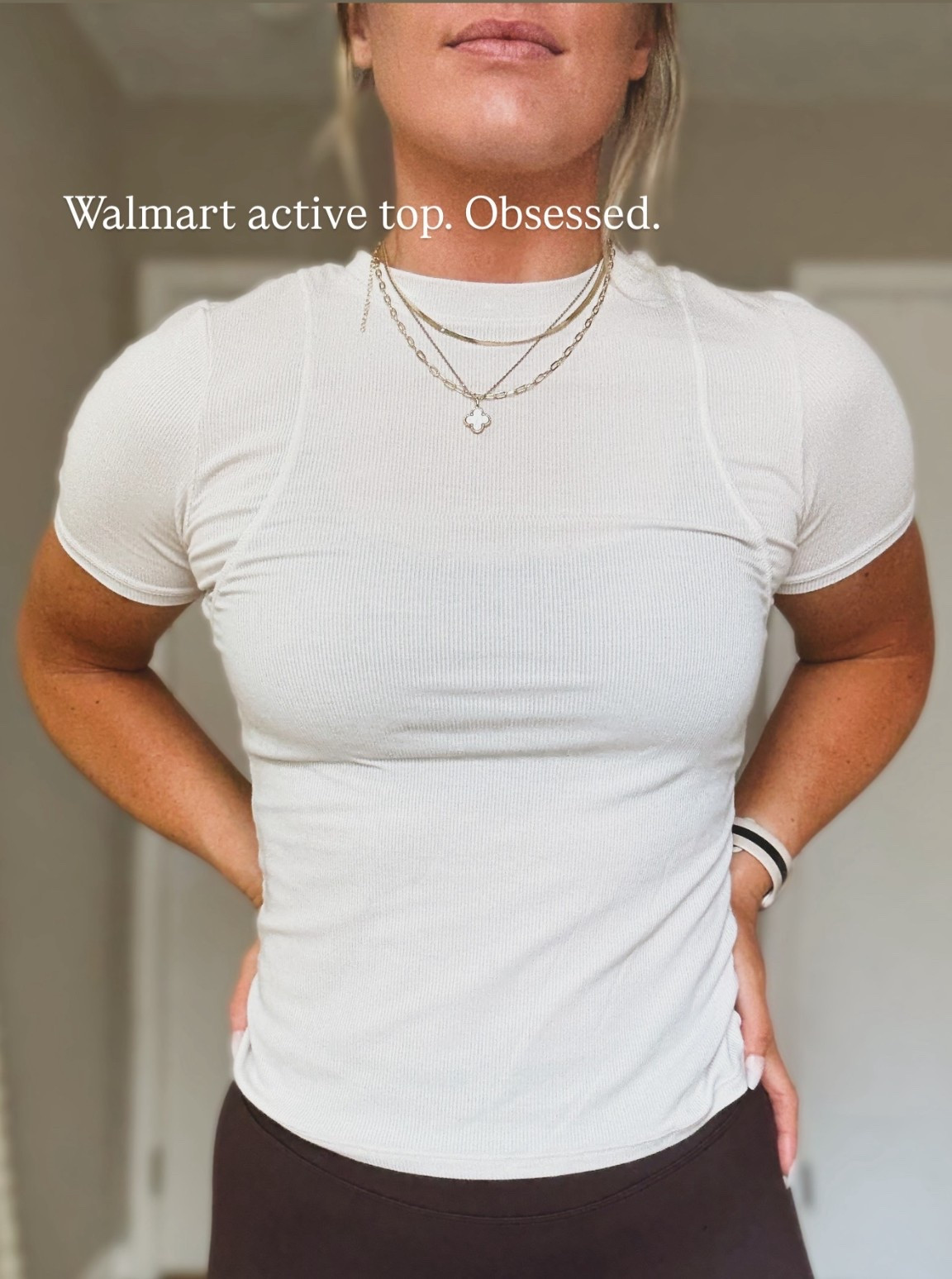 Love this so much! It’s so soft and breathable! Wearing a size small! 