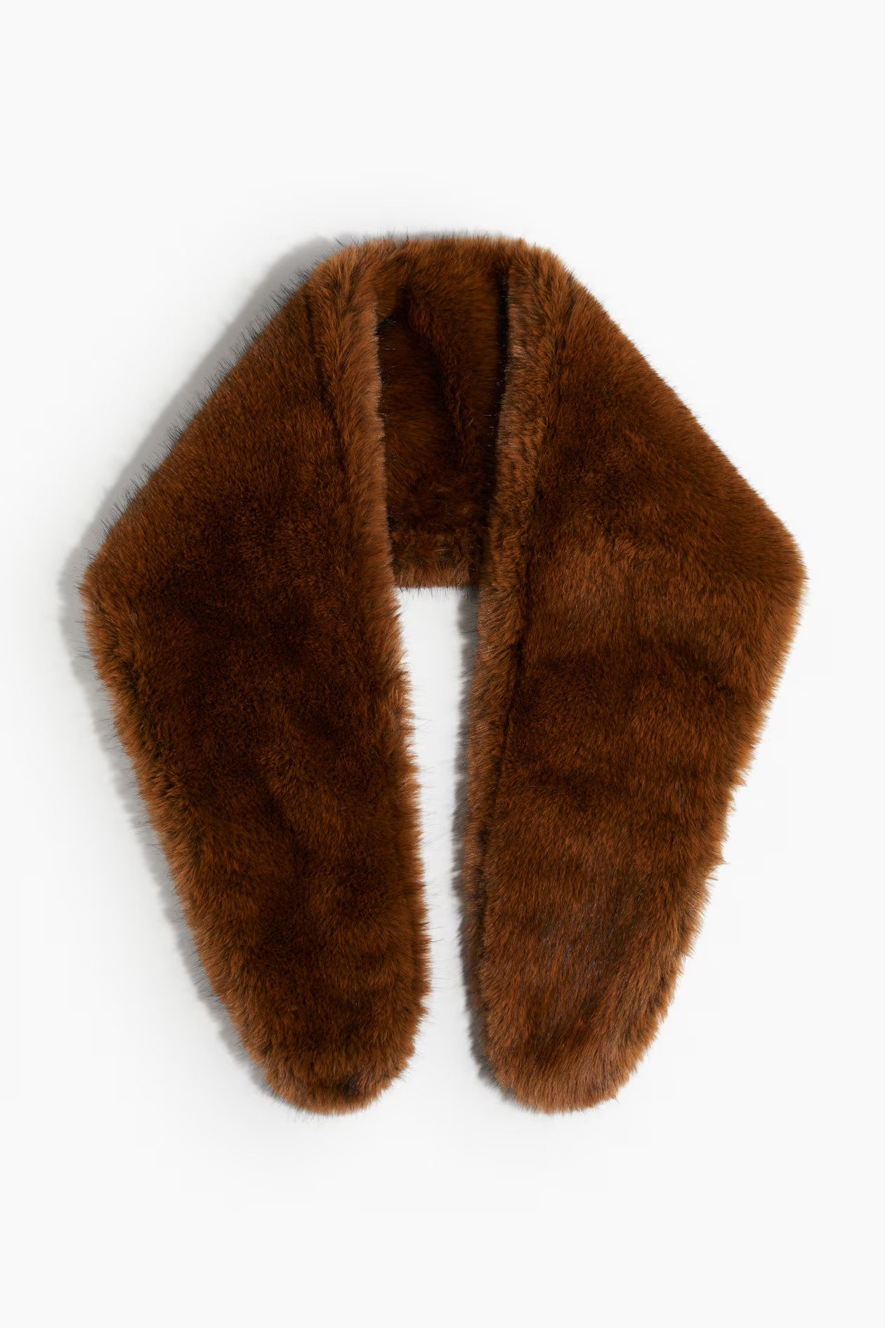 FLUFFY SCARF | H&M (UK, MY, IN, SG, PH, TW, HK)