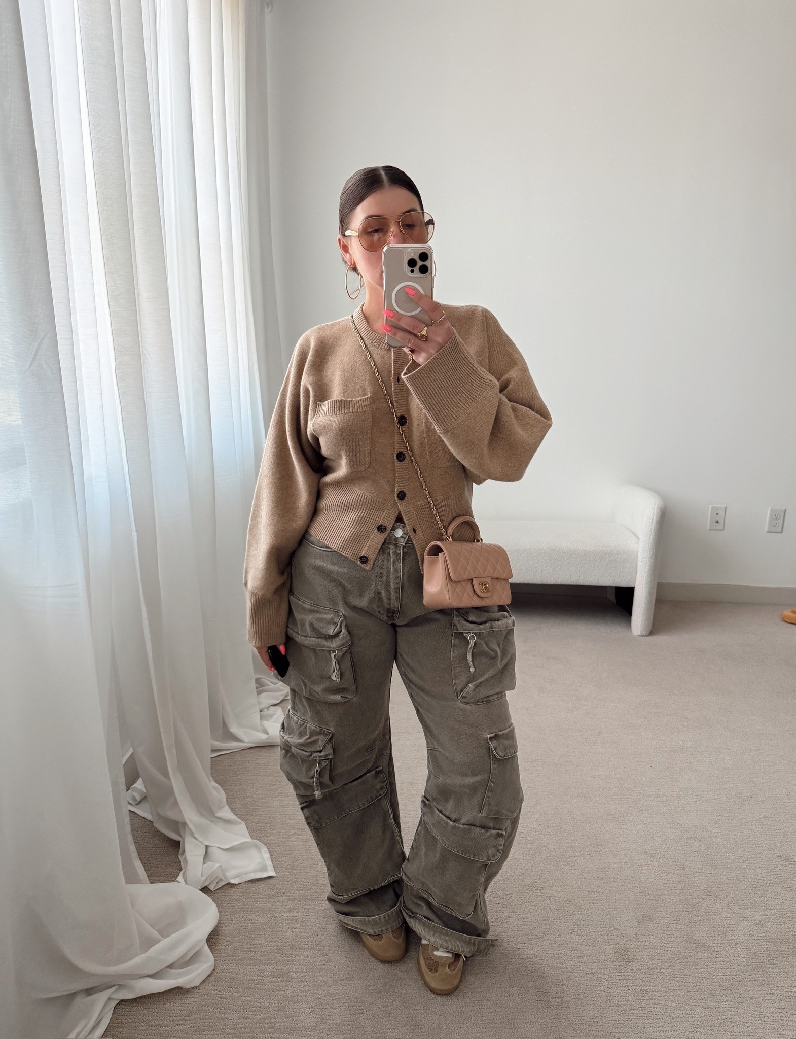 Wearing a 36 in the men’s Zara cargo jeans. I’m a true size 8 and sized up for a baggy fit then had my tailor take in the waist and shorten the hem



#LTKWatchNow #LTKStyleTip #LTKFindsUnder100

#LTKSeasonal #LTKFindsUnder100