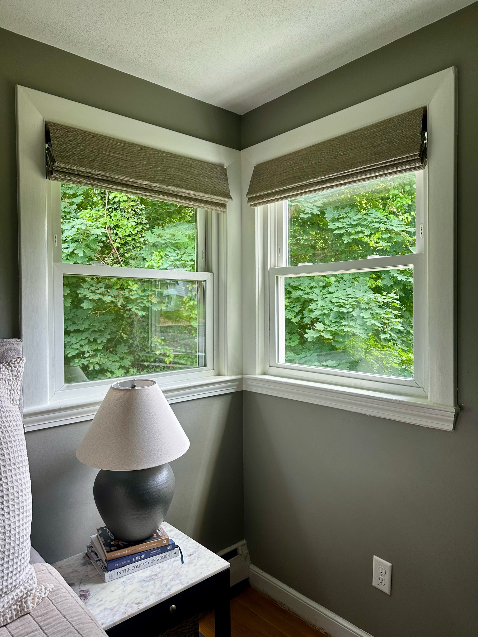Two Pages Natural Ramie Bamboo Woven Shades in Windswept

CASSCREATESHOME for 20% off purchase

Color: Windswept
Mount type: Inside
Lift type: Cordless
Edge binding: None
Lining type: Blackout

#LTKhome #LTKSeasonal