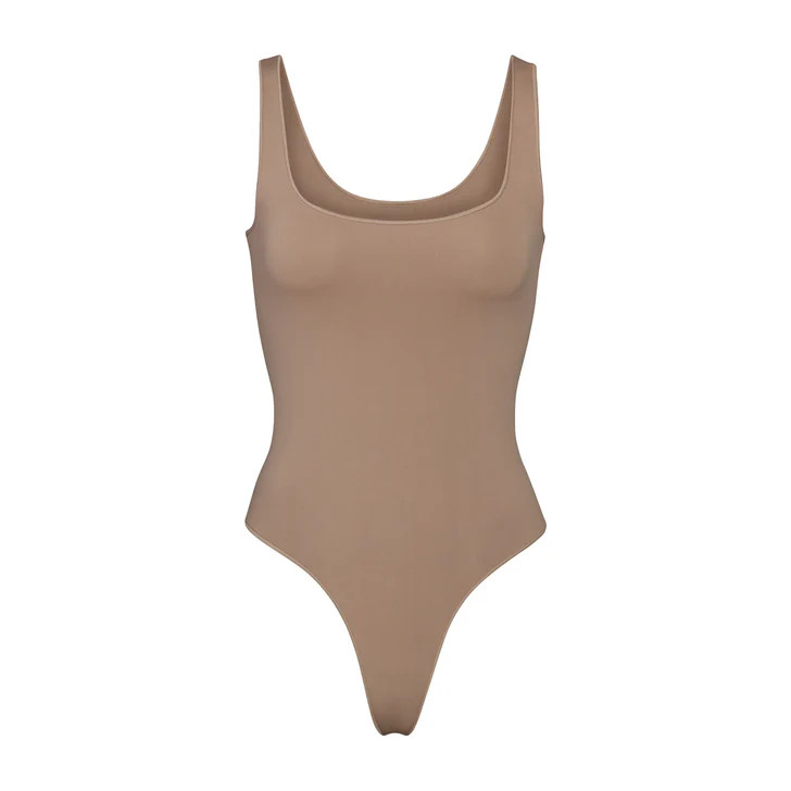 ESSENTIAL SCOOP NECK BODYSUIT | SKIMS (US)
