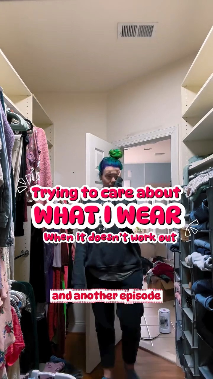 This one was a whomp but it reinforced why I’m doing this. I’m bound to find things that are decidedly not me along the way and that’s ok! 

#grwm #wearwhatyoulove #OOTD #momfit #fitcheck