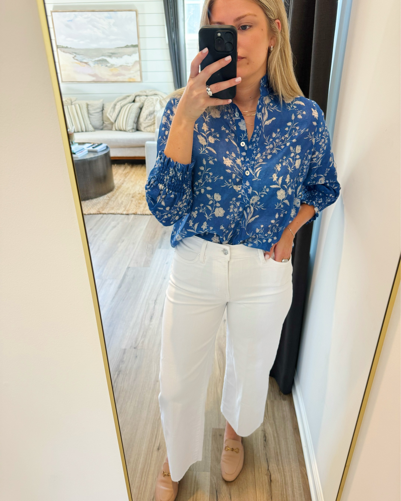 Friday work OOTD. My jeans are 25% off. I’m in the size 27. Xs top

#LTKWorkwear #LTKWatchNow #LTKSaleAlert