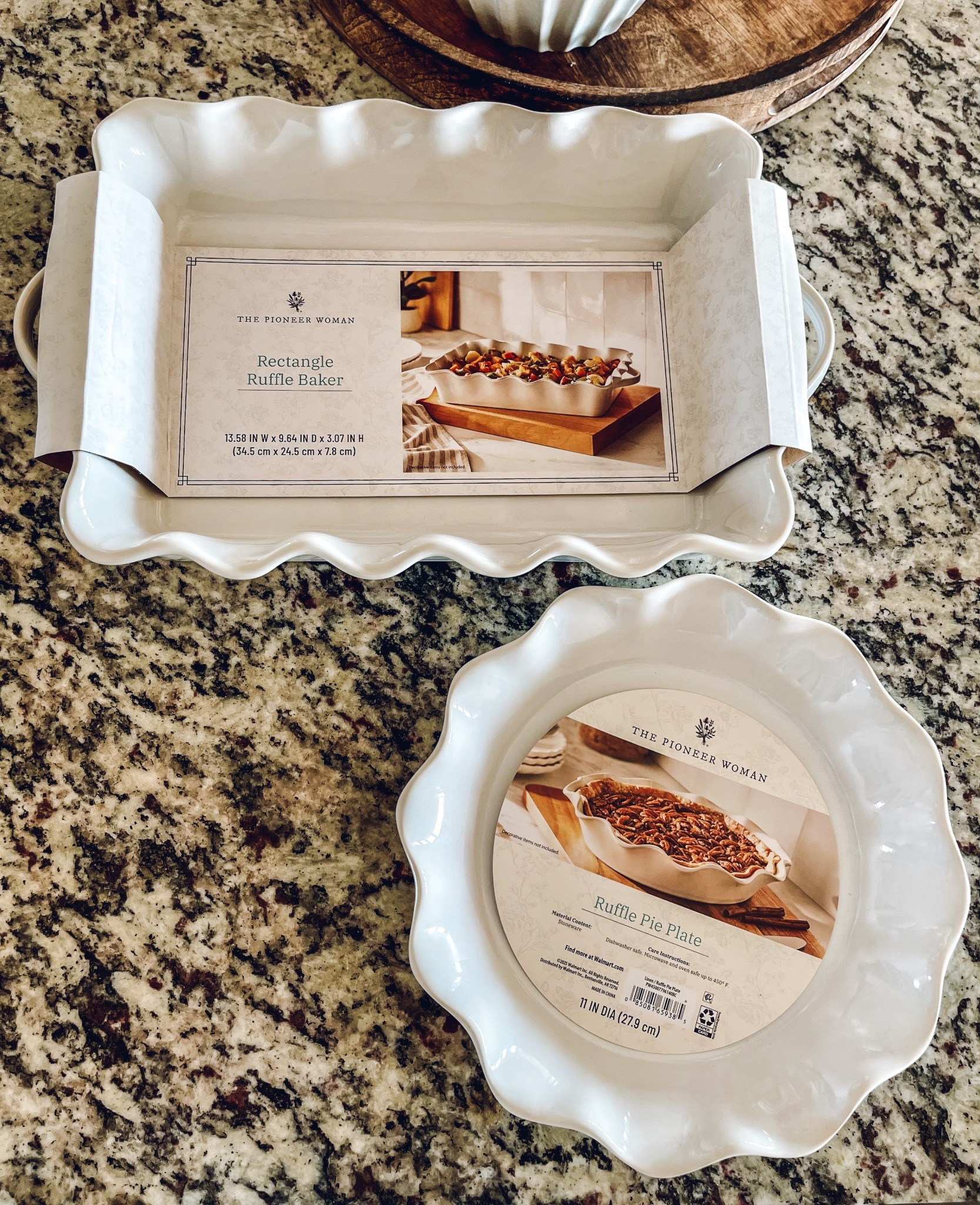 I’m very slowly swapping out our kitchen items with pieces that are more my style —it’s long overdue considering most of our stoneware is thrifted or has been passed down! This pie plate + casserole dish from Pioneer Woman was a must for me. I love the ruffled detail + I can’t wait to use them both this holiday season! 

#LTKHome #LTKHoliday