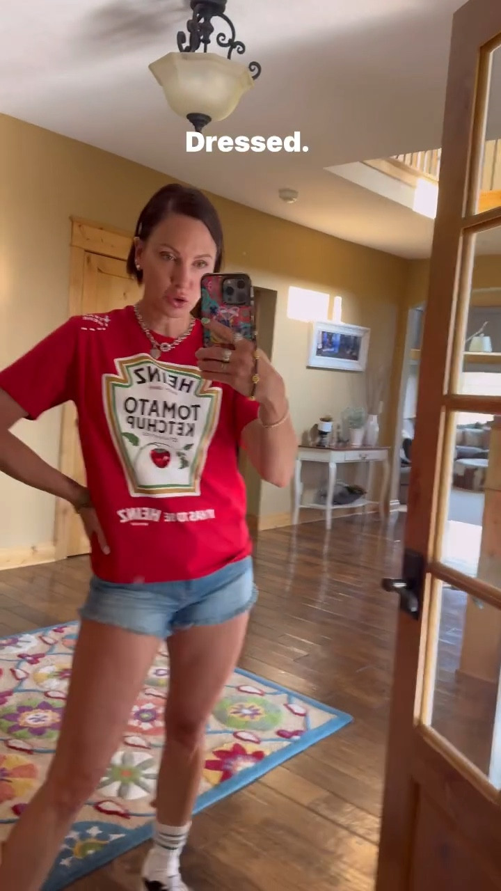 Dressed in the most summer t-shirt ever. Paired with Jean shorts and gazelle adidas sneakers. 

#LTKShoeCrush #LTKBacktoSchool #LTKVideo