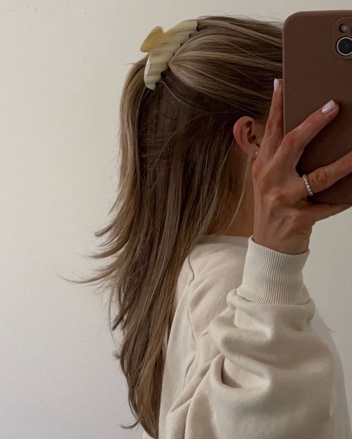 Love these claw clips from Amazon! So similar to the ones I have by Emi Jay!

#LTKBeauty #LTKootd #LTKdayinmylife