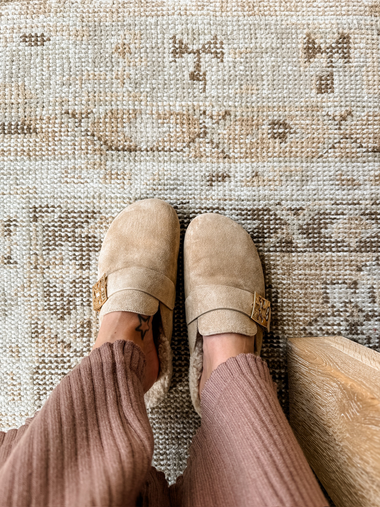 These fuzzy slides are so cozy! I’ve been wearing them constantly at home! Fit is true to size!

Loverly grey, gift ideas, Christmas, shoes 

#LTKGiftGuide #LTKStyleTip #LTKHoliday