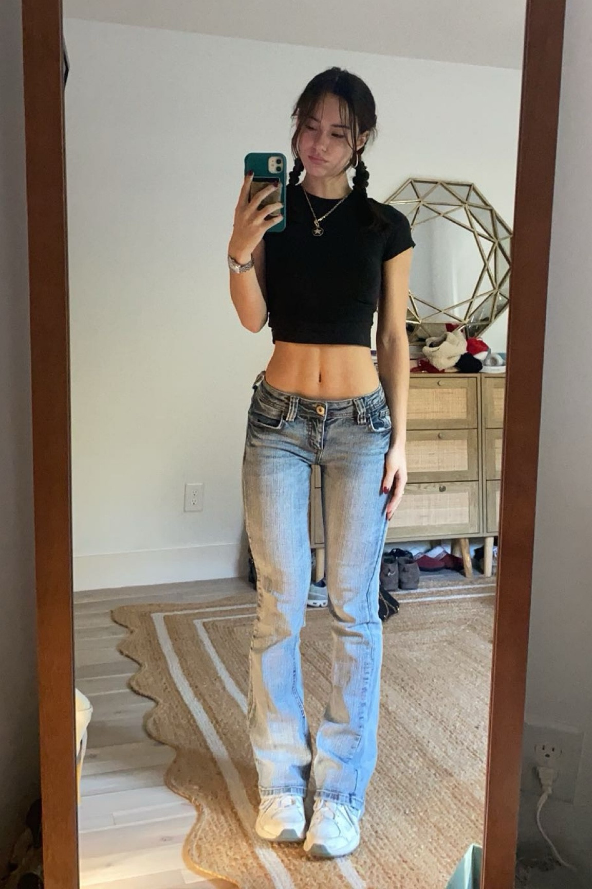 Top: XS
Bottoms: 24


#LTKSpringSale #LTKfitness #LTKfindsunder50