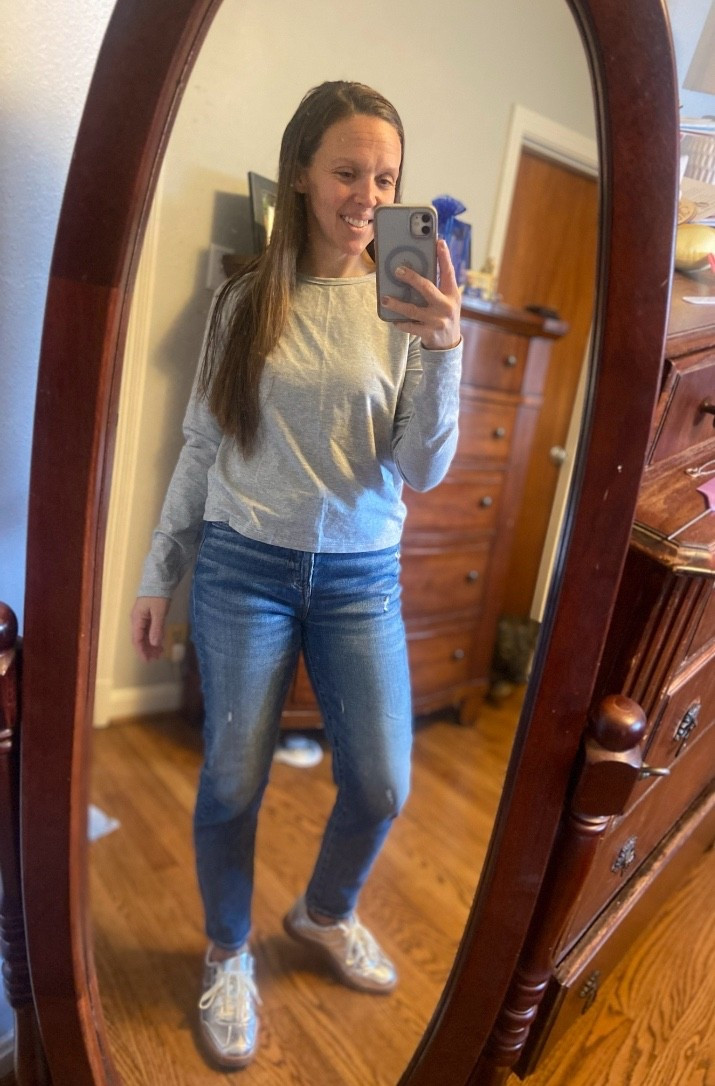 My fave long sleeve tee and shoes are on sale ! 


#walmart #athleta #tennisshoes #salefinds #athletasale #athleisure #winterworkout #under20 #budgetfriendly#LTKActive 


#LTKOver40 #LTKU #LTKSaleAlert