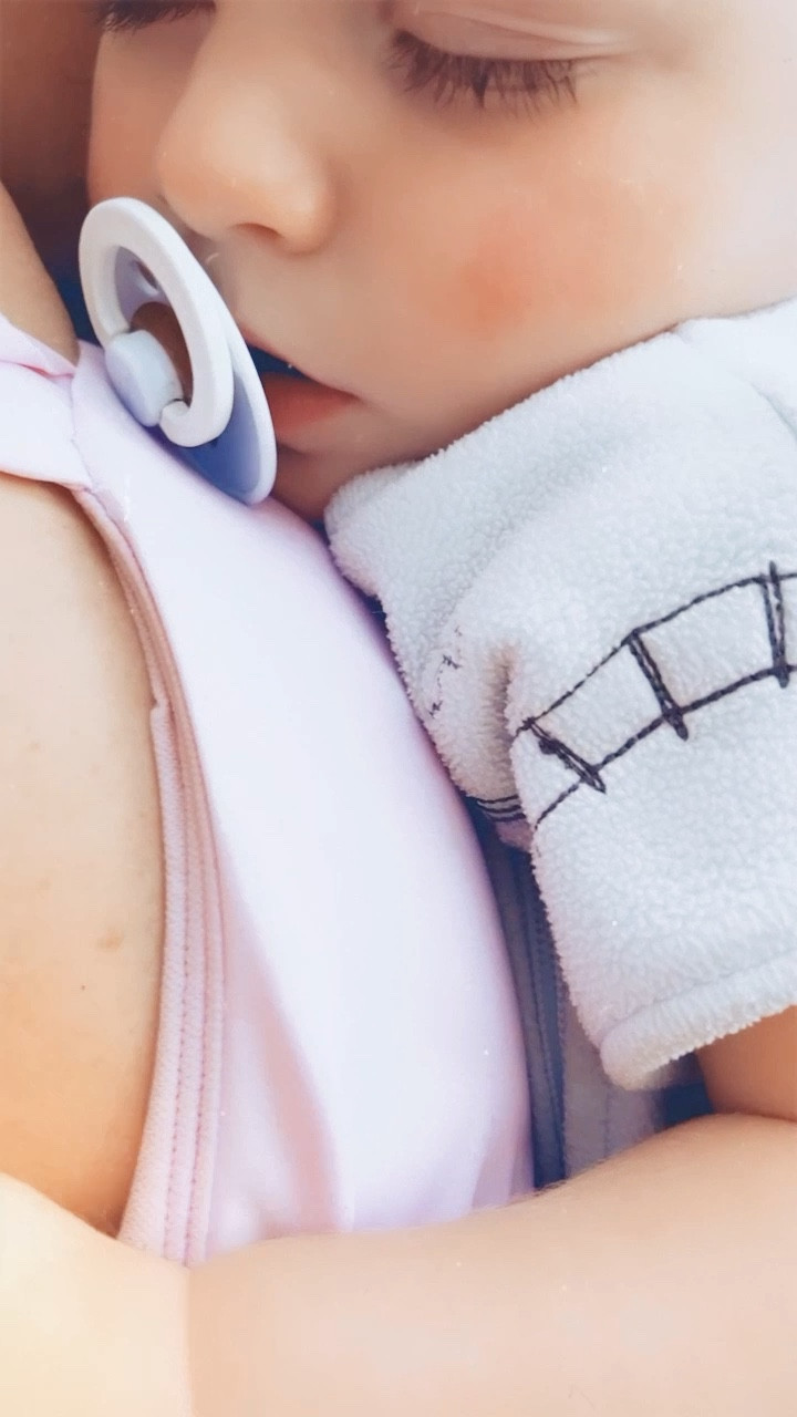 all that fun in the sun (& lots of pool time 💦🙌🏽) has this baby WORN OUT! nothing like “beach tired” 😴🫶🏽🥹 - nowwww time for some relaxing by the pool hehe 📖☀️🤍

#LTKtravel #LTKfamily #LTKbaby