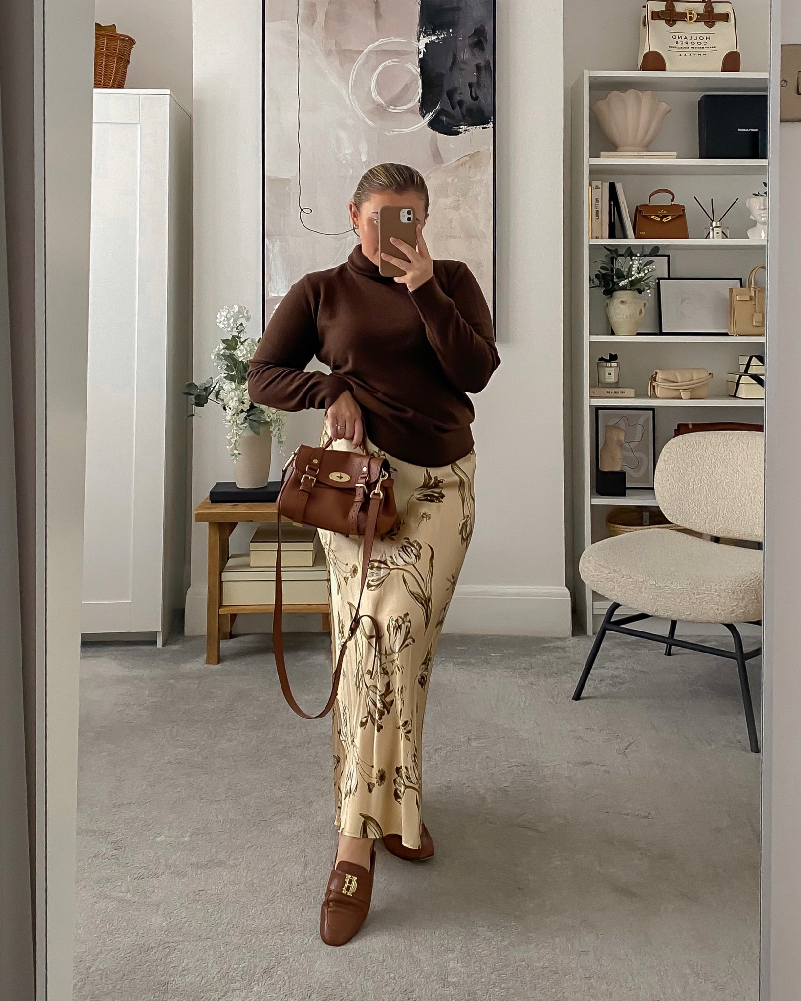 Ways to wear a silk skirt for autumn 