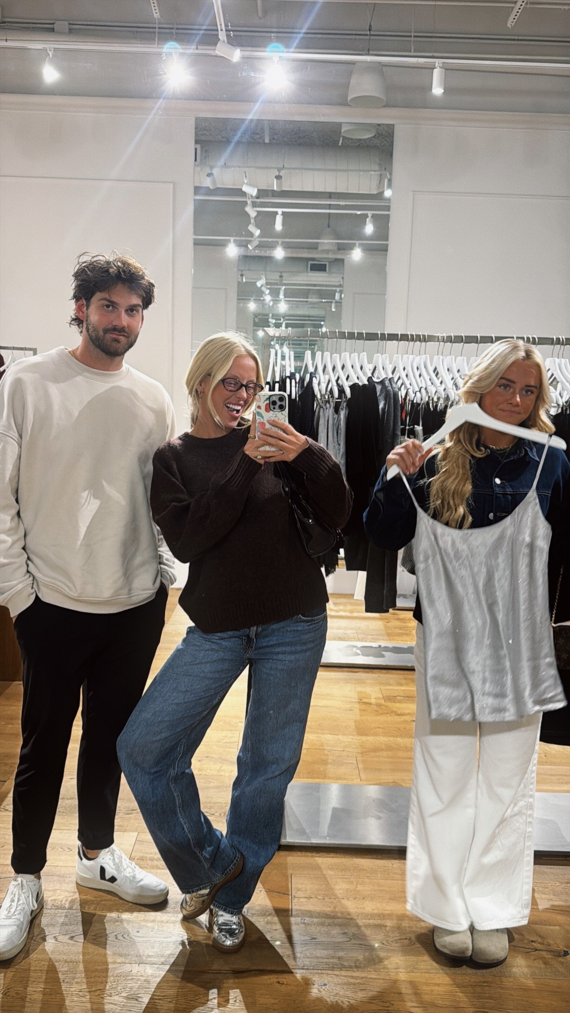 i got some dms asking what shirts / sweaters carter wore in AZ!