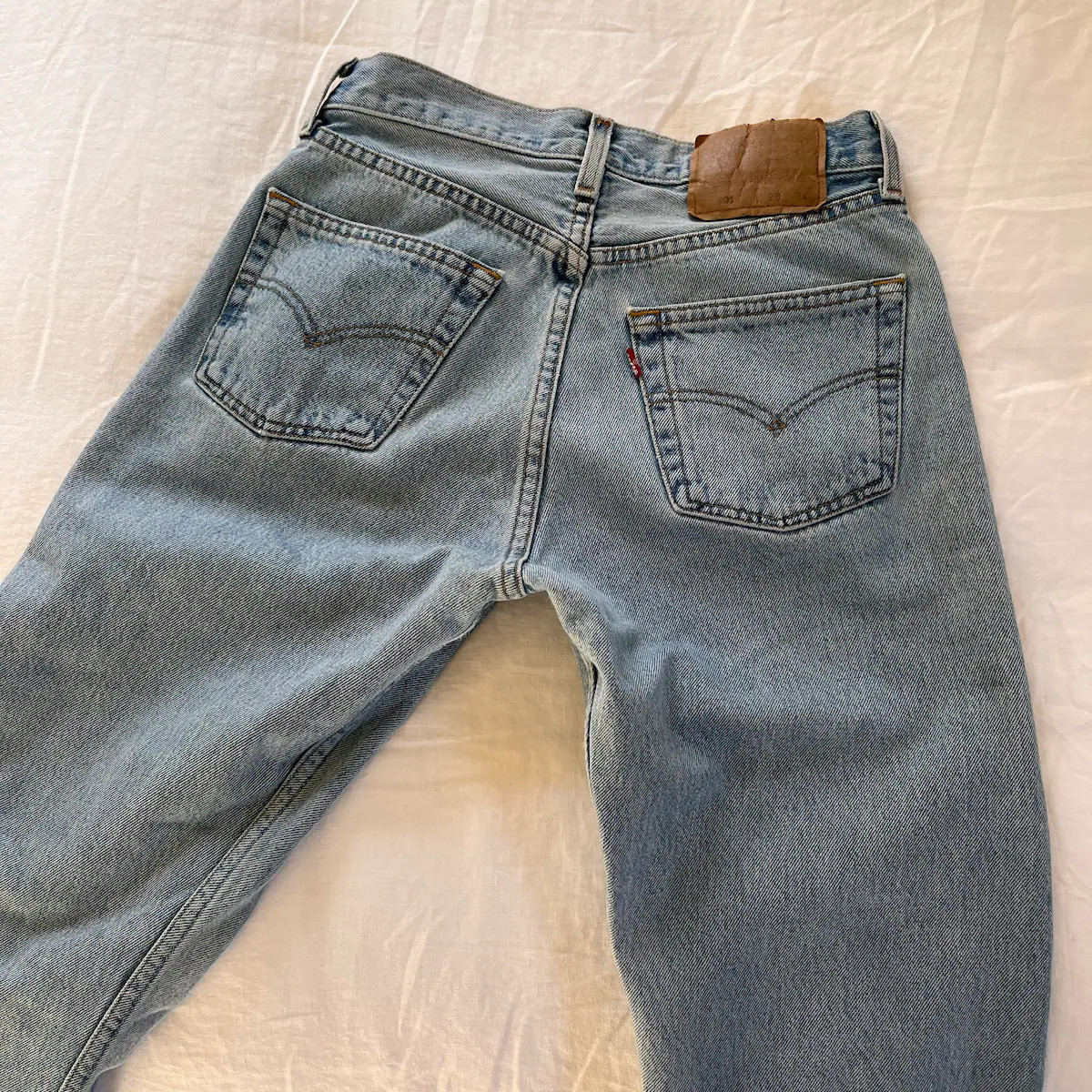 Levi 501 Vintage Highwaisted Blue Jeans, all washes, all sizes, buttonfly closure style, customiz... | Etsy (Global)