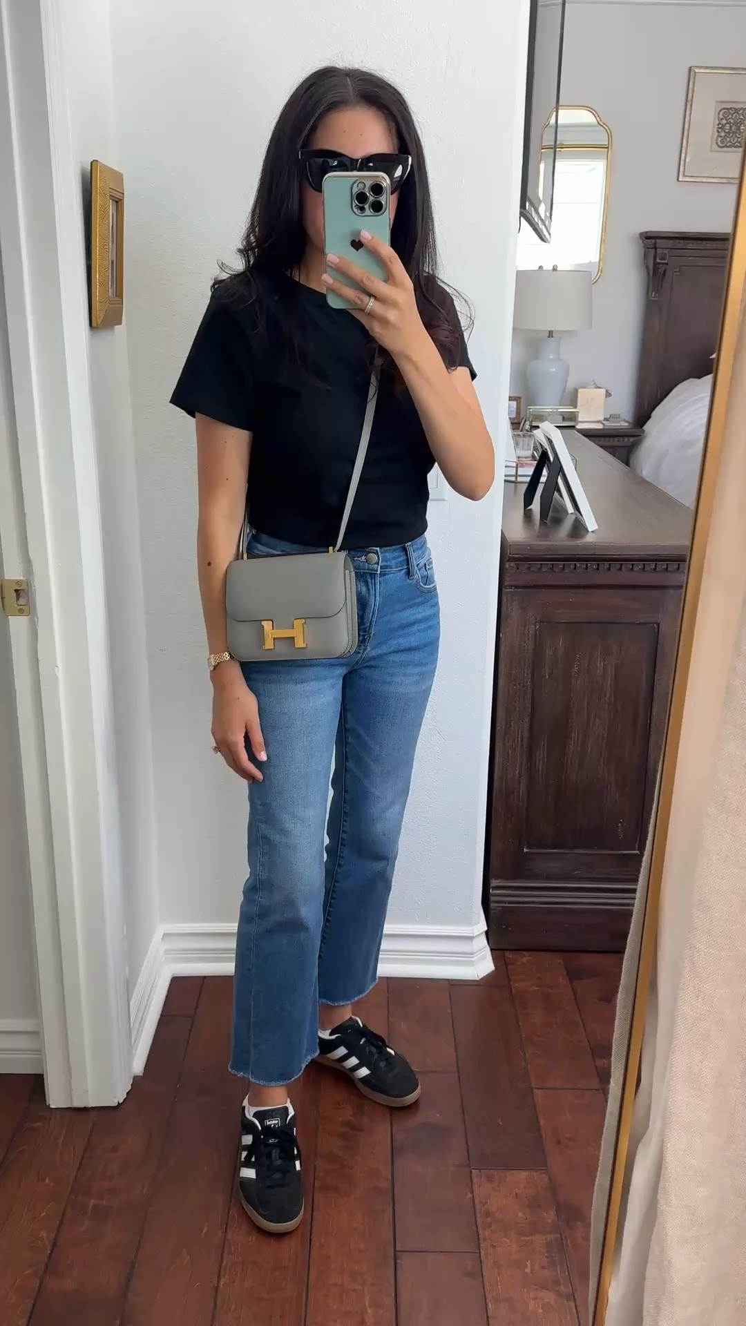 Mom outfit. Headed to all my kids activities. I love to be comfortable and chic! 🩶

Good American Jeans true to size. Leset black tee true to size. Adidas sneakers. Hermes Constance 18 bag. Saint Laurent sunglasses.

#LTKmomlife #LTKootd #LTKdayinmylife