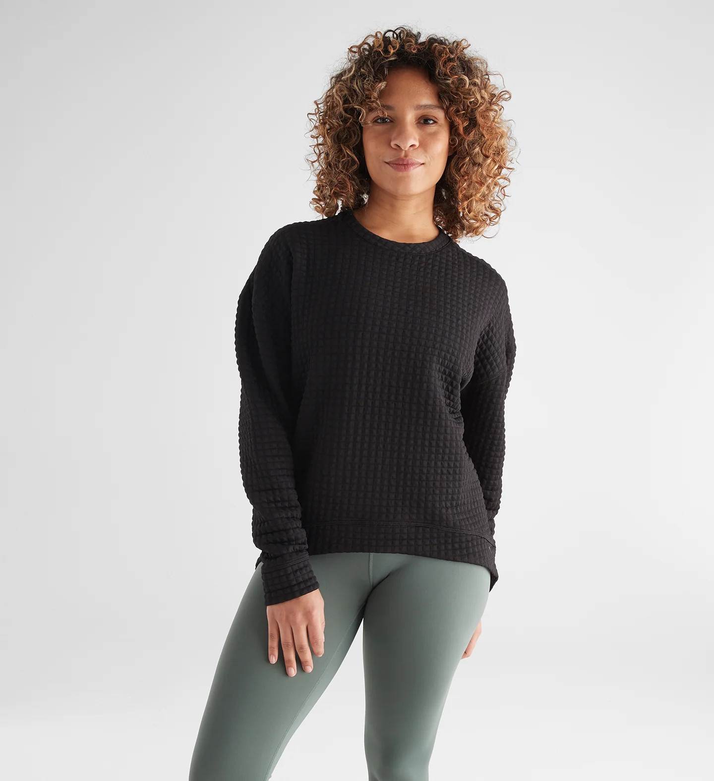 WOMEN'S QUILTED CREW PULLOVER | BLACK | NOBULL | NOBULL