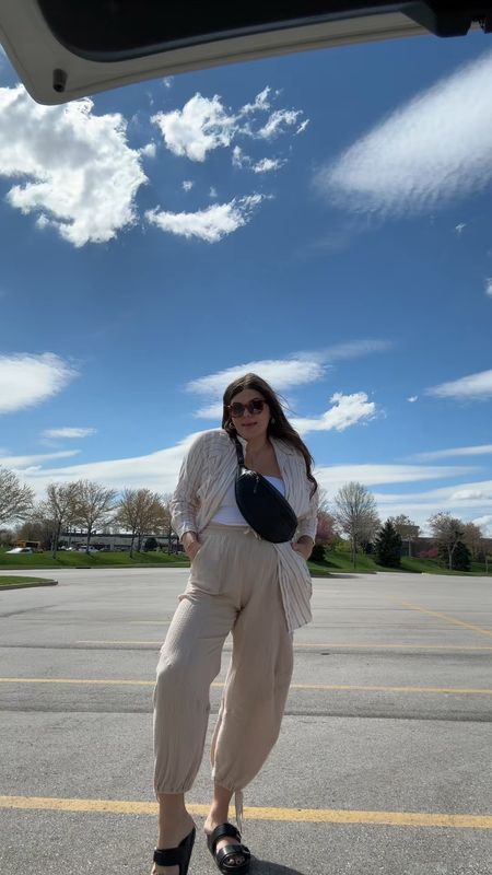 Casual midsize mom outfit for spring!

Linen pants are from Amazon, strapless top is from Old Navy but I have a thicker one from Amazon I love too, striped shirt is aerie, sandals are from target

Casual outfit, midsize outfit, size 12, size 14, mom outfit, apple shape, errands outfitt 